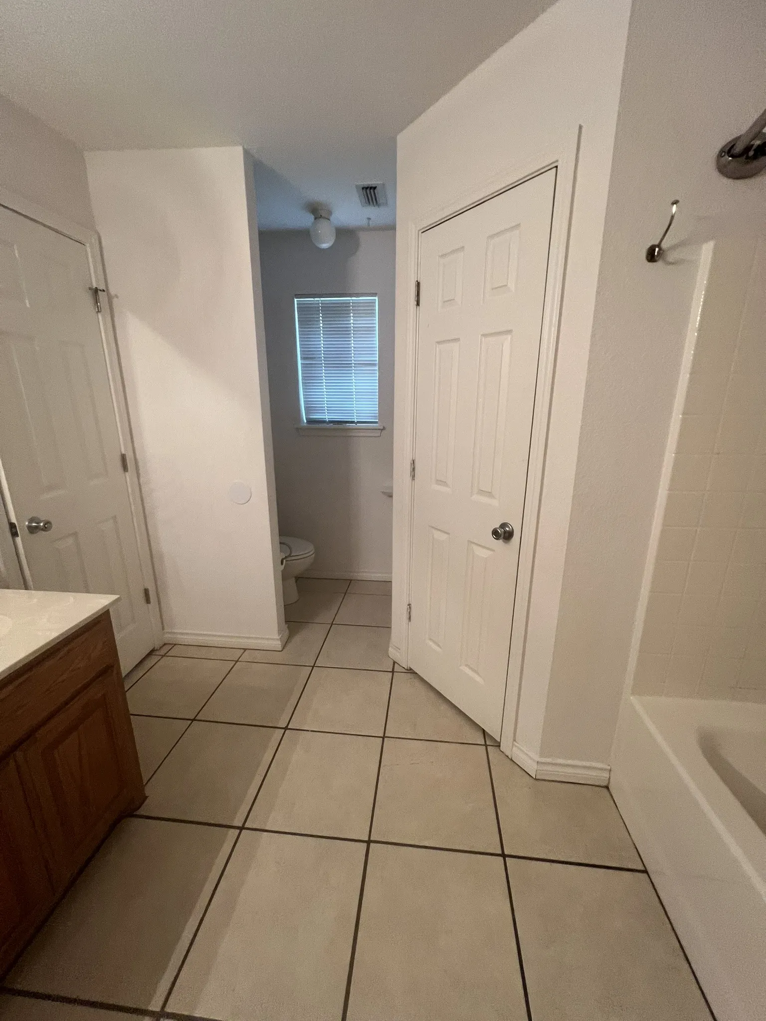Single Family Residence For Rent in Taylor County , 4701 Many Waters Drive, Abilene, Texas 79602, 3 Bedroom, 2 Bathroom, 2 Garage spaces, 1,636 Sqft, built in 2006, mls#21392843, Real Estate Agent in Abilene, Homes For Rent in Taylor county, Homes For Rent in Abilene, Realtor in Abilene Texas, Real Estate Brokerage Independent Realty Texas, Luminita Cordes Realtor