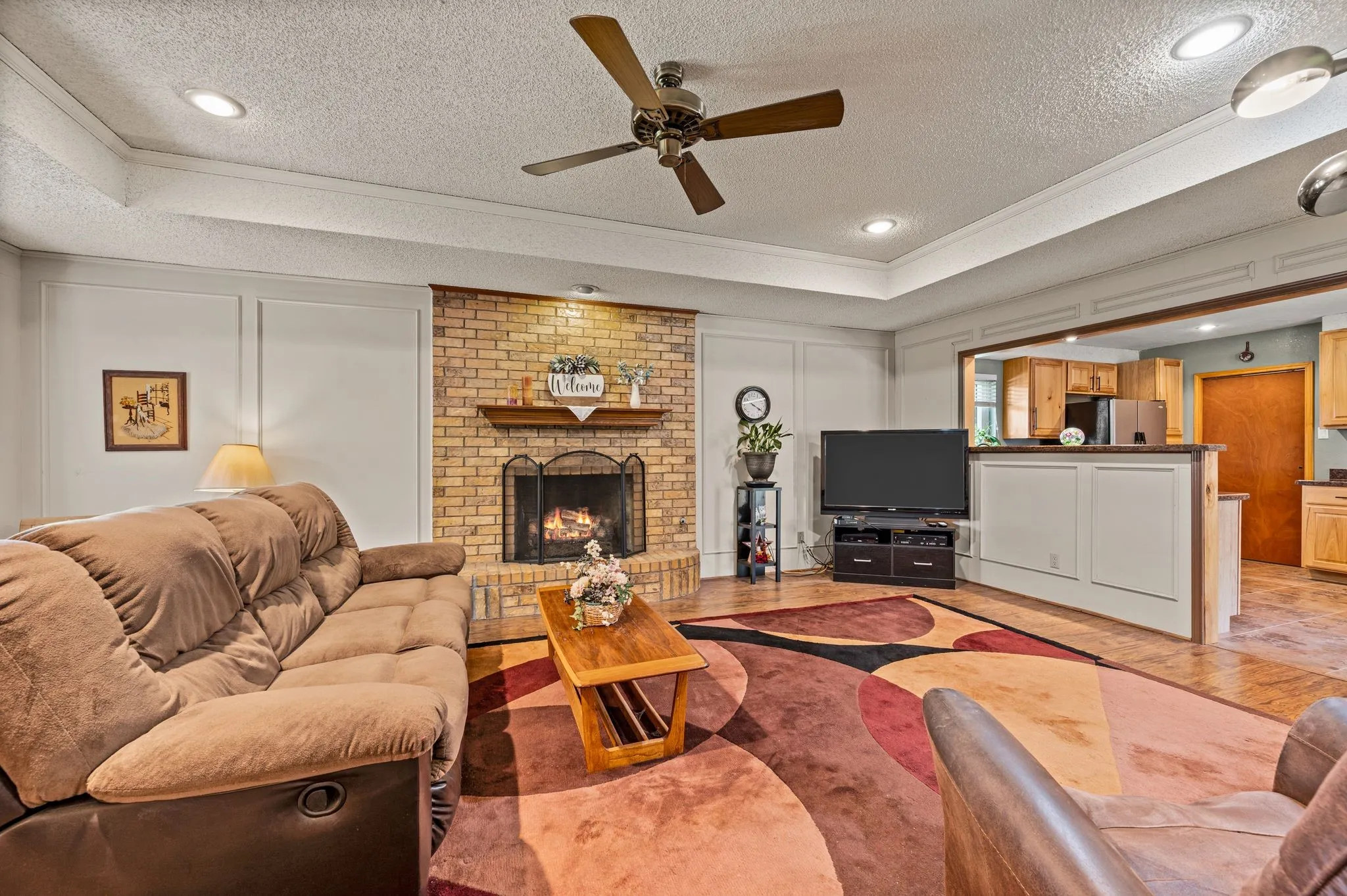 Single Family Residence For Sale in Tarrant County , 1401 Sandpiper Street, Grapevine, Texas 76051, 3 Bedroom, 2 Bathroom, 2 Garage spaces, 1,563 Sqft, built in 1984, mls#21392414, Real Estate Agent in Grapevine, Homes For Sale in Tarrant county, Homes For Sale in Grapevine, Realtor in Grapevine Texas, Real Estate Brokerage Independent Realty Texas, Luminita Cordes Realtor