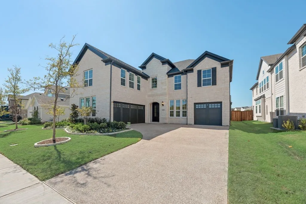 Single Family Residence For Sale