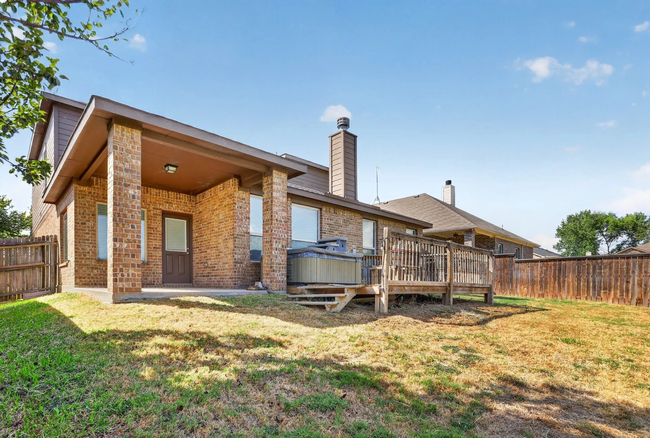 Single Family Residence For Sale in Parker County , 1004 Katherine Road, Weatherford, Texas 76087, 4 Bedroom, 4 Bathroom, 2 Garage spaces, 2,831 Sqft, built in 2016, mls#21369528, Real Estate Agent in Weatherford, Homes For Sale in Parker county, Homes For Sale in Weatherford, Realtor in Weatherford Texas, Real Estate Brokerage Independent Realty Texas, Luminita Cordes Realtor