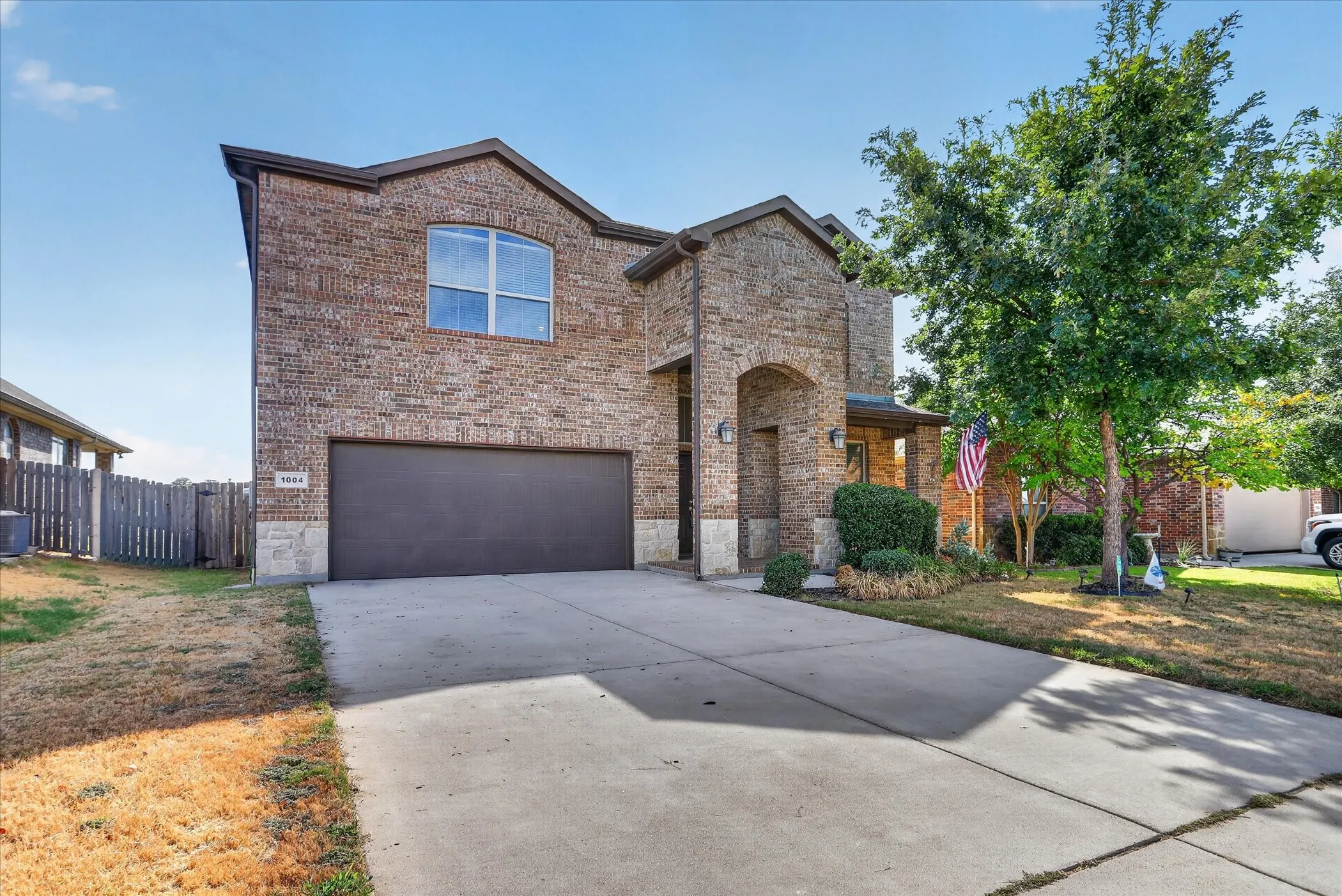 Single Family Residence For Sale in Parker County , 1004 Katherine Road, Weatherford, Texas 76087, 4 Bedroom, 4 Bathroom, 2 Garage spaces, 2,831 Sqft, built in 2016, mls#21369528, Real Estate Agent in Weatherford, Homes For Sale in Parker county, Homes For Sale in Weatherford, Realtor in Weatherford Texas, Real Estate Brokerage Independent Realty Texas, Luminita Cordes Realtor