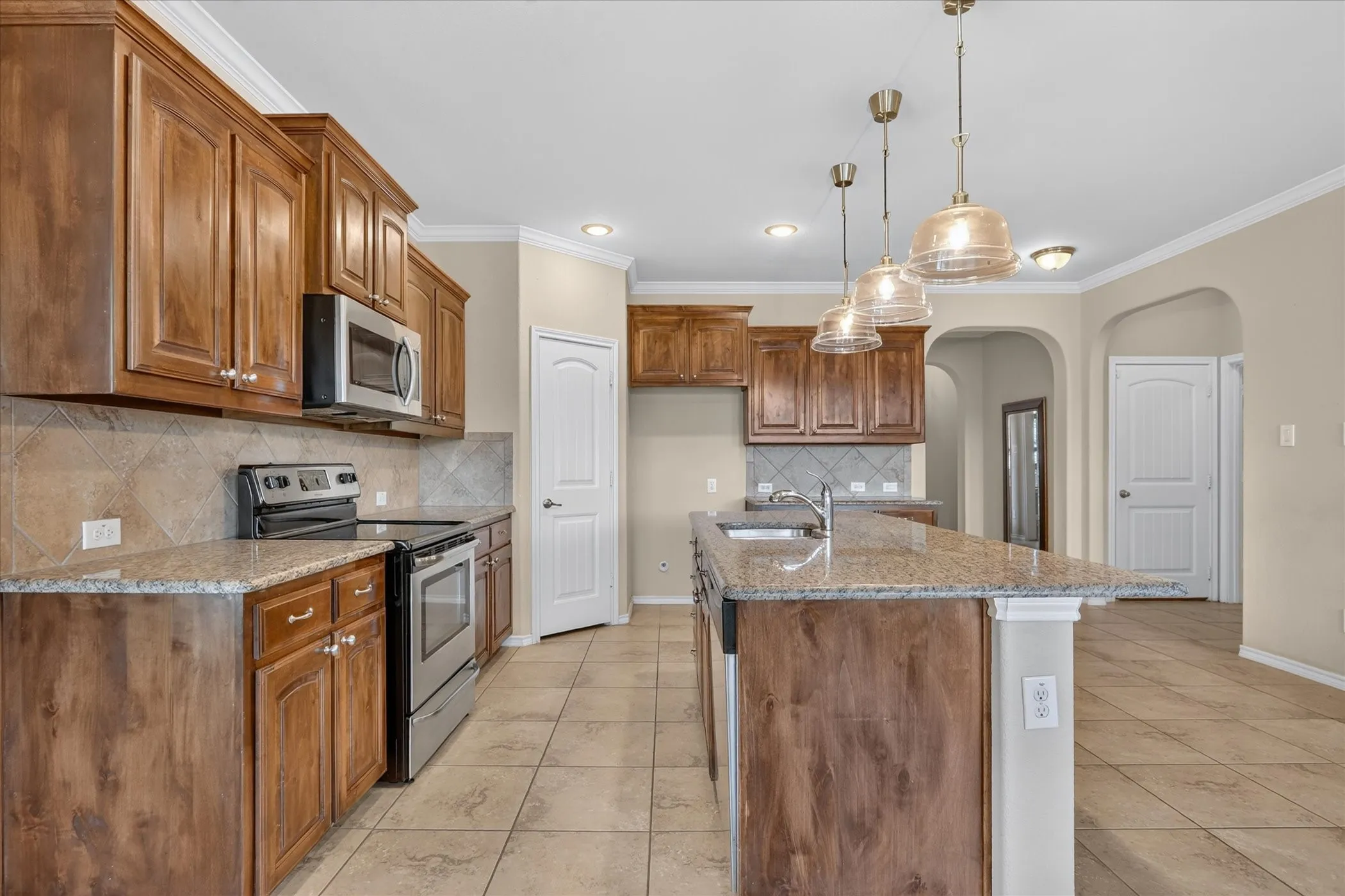 Single Family Residence For Sale in Parker County , 1004 Katherine Road, Weatherford, Texas 76087, 4 Bedroom, 4 Bathroom, 2 Garage spaces, 2,831 Sqft, built in 2016, mls#21369528, Real Estate Agent in Weatherford, Homes For Sale in Parker county, Homes For Sale in Weatherford, Realtor in Weatherford Texas, Real Estate Brokerage Independent Realty Texas, Luminita Cordes Realtor