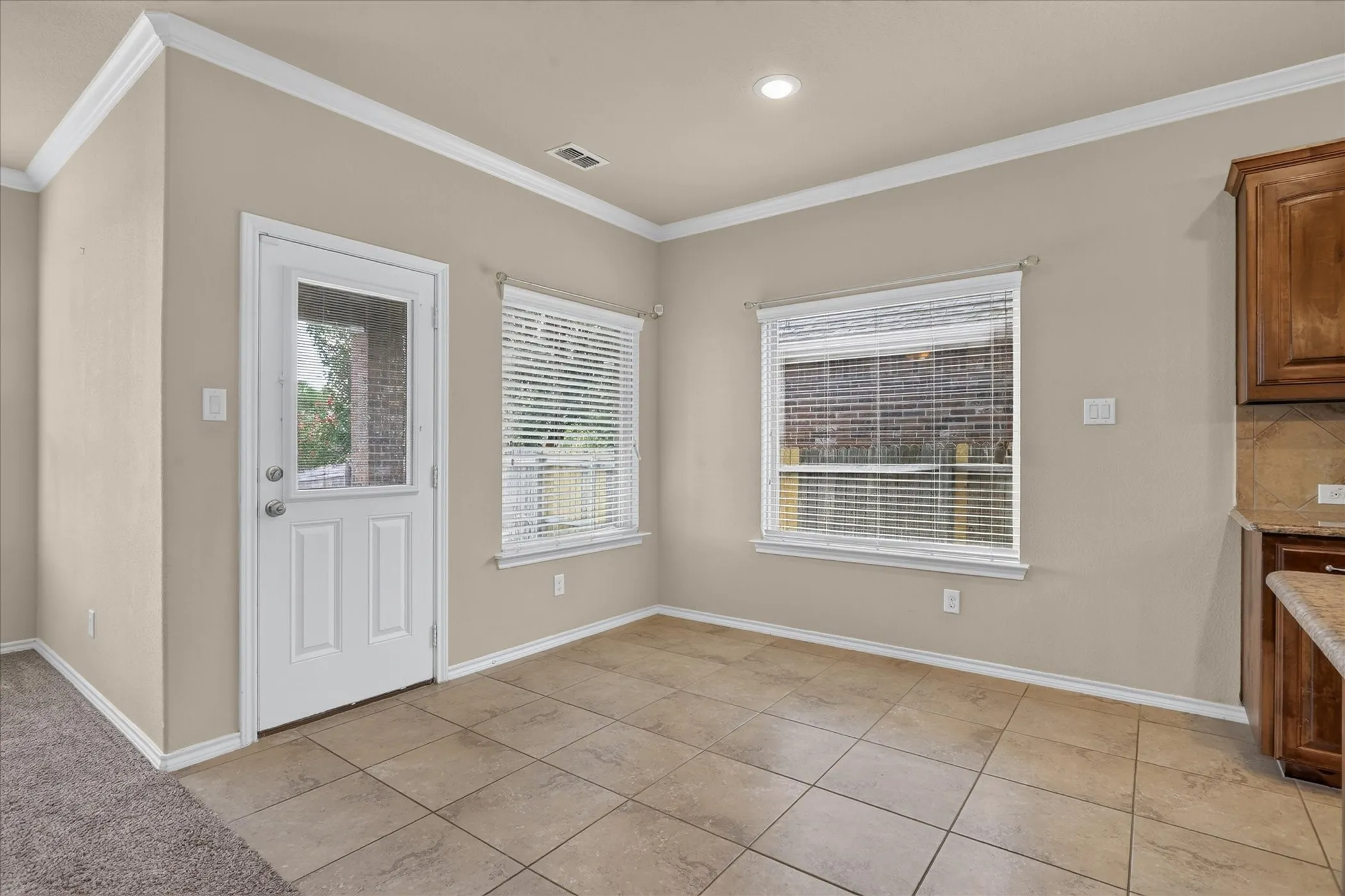 Single Family Residence For Sale in Parker County , 1004 Katherine Road, Weatherford, Texas 76087, 4 Bedroom, 4 Bathroom, 2 Garage spaces, 2,831 Sqft, built in 2016, mls#21369528, Real Estate Agent in Weatherford, Homes For Sale in Parker county, Homes For Sale in Weatherford, Realtor in Weatherford Texas, Real Estate Brokerage Independent Realty Texas, Luminita Cordes Realtor