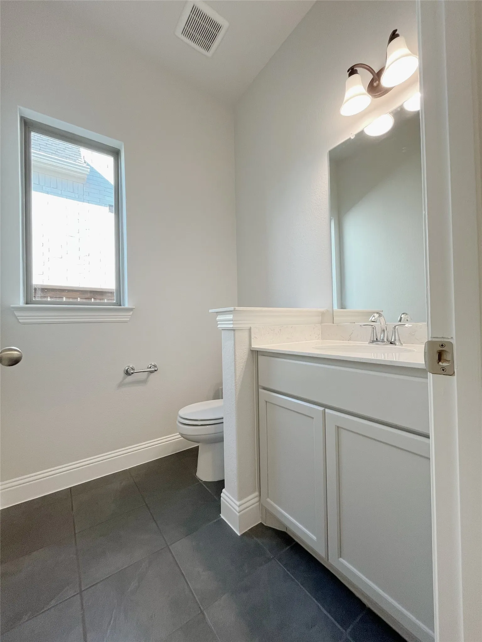 Single Family Residence For Rent in Collin County , 2808 Crane Court, Celina, Texas 75009, 4 Bedroom, 3 Bathroom, 2 Garage spaces, 1,994 Sqft, built in 2025, mls#21392838, Real Estate Agent in Celina, Homes For Rent in Collin county, Homes For Rent in Celina, Realtor in Celina Texas, Real Estate Brokerage Independent Realty Texas, Luminita Cordes Realtor
