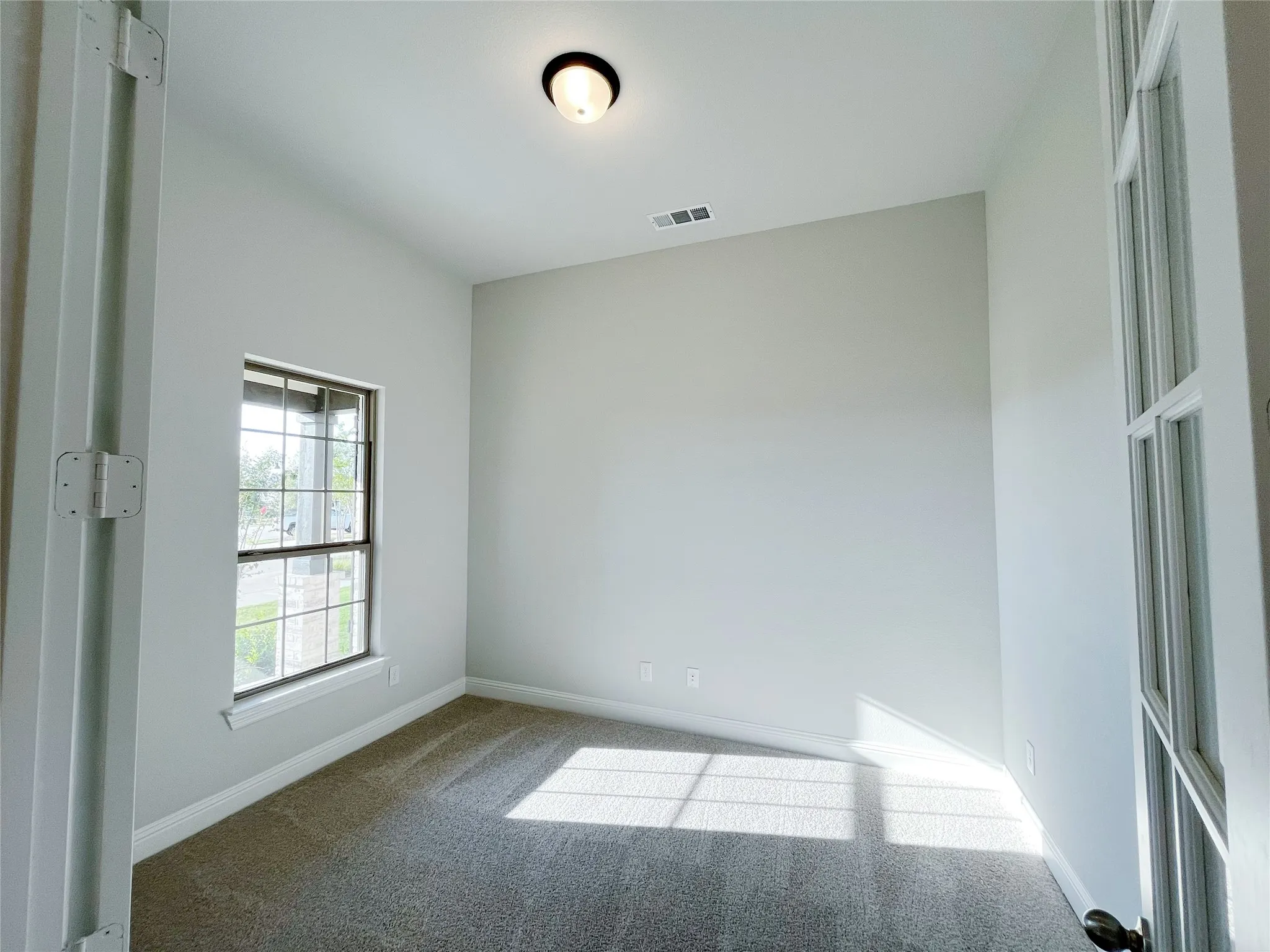 Single Family Residence For Rent in Collin County , 2808 Crane Court, Celina, Texas 75009, 4 Bedroom, 3 Bathroom, 2 Garage spaces, 1,994 Sqft, built in 2025, mls#21392838, Real Estate Agent in Celina, Homes For Rent in Collin county, Homes For Rent in Celina, Realtor in Celina Texas, Real Estate Brokerage Independent Realty Texas, Luminita Cordes Realtor