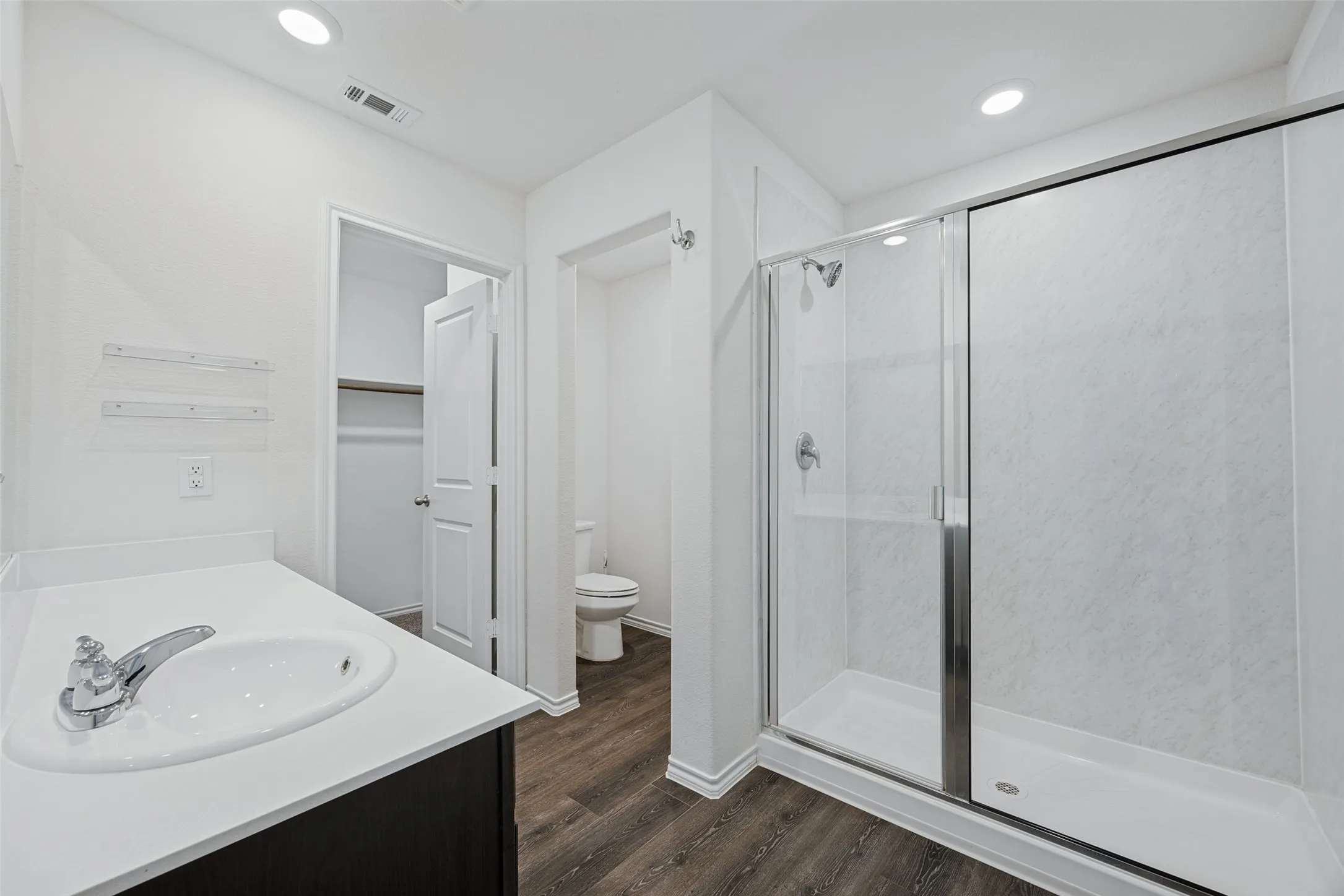Single Family Residence For Sale in Grayson County , 2210 Alamo Road, Sherman, Texas 75090, 3 Bedroom, 2 Bathroom, 2 Garage spaces, 1,302 Sqft, built in 2022, mls#21392846, Real Estate Agent in Sherman, Homes For Sale in Grayson county, Homes For Sale in Sherman, Realtor in Sherman Texas, Real Estate Brokerage Independent Realty Texas, Luminita Cordes Realtor
