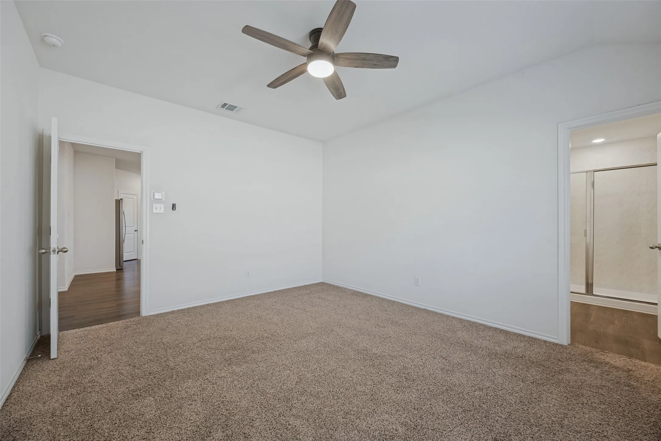 Single Family Residence For Sale in Grayson County , 2210 Alamo Road, Sherman, Texas 75090, 3 Bedroom, 2 Bathroom, 2 Garage spaces, 1,302 Sqft, built in 2022, mls#21392846, Real Estate Agent in Sherman, Homes For Sale in Grayson county, Homes For Sale in Sherman, Realtor in Sherman Texas, Real Estate Brokerage Independent Realty Texas, Luminita Cordes Realtor