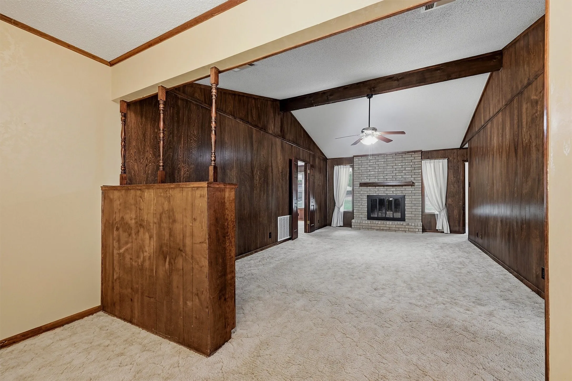 Single Family Residence For Sale in Grayson County , 2403 Caprice Avenue, Denison, Texas 75020, 3 Bedroom, 2 Bathroom, 2 Garage spaces, 1,472 Sqft, built in 1976, mls#21392639, Real Estate Agent in Denison, Homes For Sale in Grayson county, Homes For Sale in Denison, Realtor in Denison Texas, Real Estate Brokerage Independent Realty Texas, Luminita Cordes Realtor