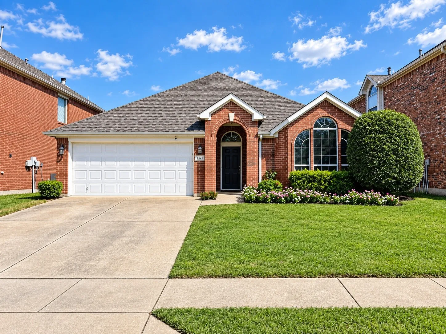 Single Family Residence For Rent in Tarrant County , 4525 Dragonfly Way, Fort Worth, Texas 76244, 3 Bedroom, 2 Bathroom, 2 Garage spaces, 1,780 Sqft, built in 2005, mls#21392871, Real Estate Agent in Fort Worth, Homes For Rent in Tarrant county, Homes For Rent in Fort Worth, Realtor in Fort Worth Texas, Real Estate Brokerage Independent Realty Texas, Luminita Cordes Realtor