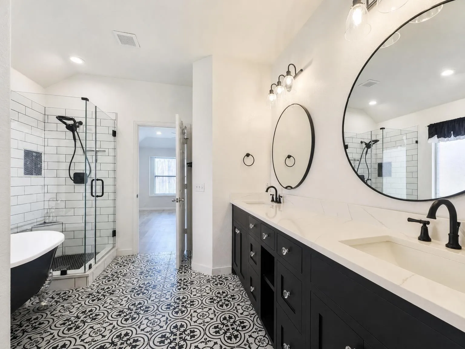 Single Family Residence For Rent in Tarrant County , 4525 Dragonfly Way, Fort Worth, Texas 76244, 3 Bedroom, 2 Bathroom, 2 Garage spaces, 1,780 Sqft, built in 2005, mls#21392871, Real Estate Agent in Fort Worth, Homes For Rent in Tarrant county, Homes For Rent in Fort Worth, Realtor in Fort Worth Texas, Real Estate Brokerage Independent Realty Texas, Luminita Cordes Realtor