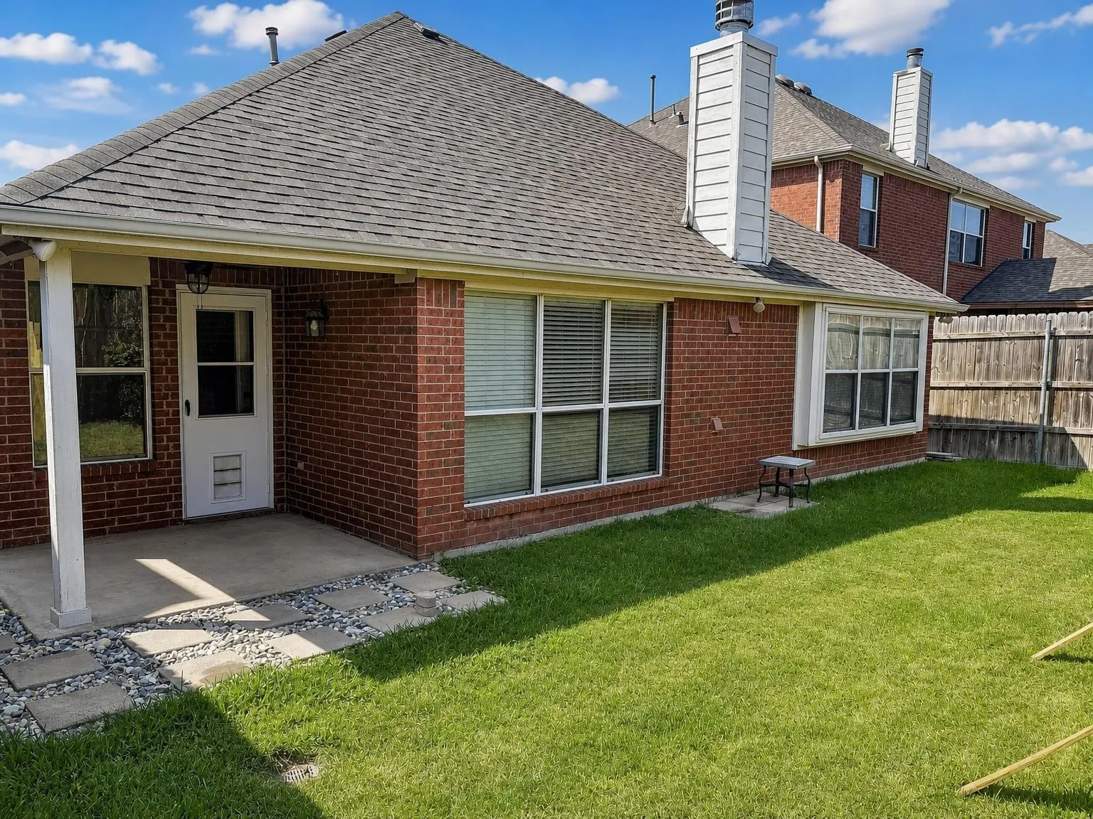 Single Family Residence For Rent in Tarrant County , 4525 Dragonfly Way, Fort Worth, Texas 76244, 3 Bedroom, 2 Bathroom, 2 Garage spaces, 1,780 Sqft, built in 2005, mls#21392871, Real Estate Agent in Fort Worth, Homes For Rent in Tarrant county, Homes For Rent in Fort Worth, Realtor in Fort Worth Texas, Real Estate Brokerage Independent Realty Texas, Luminita Cordes Realtor