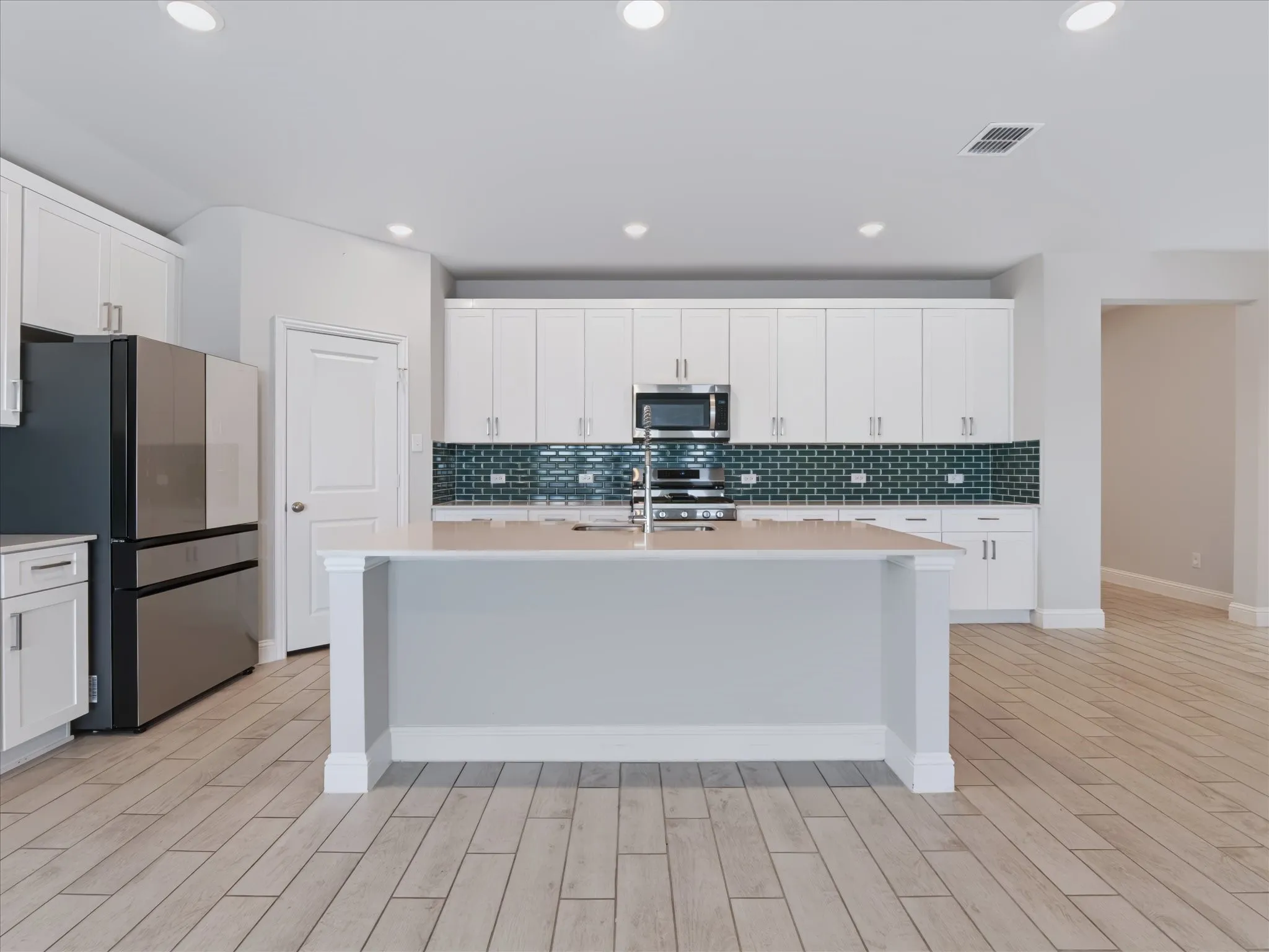 Single Family Residence For Rent in Collin County , 1608 Barnwood Trace, Weston, Texas 75009, 4 Bedroom, 3 Bathroom, 2 Garage spaces, 2,157 Sqft, built in 2025, mls#21392842, Real Estate Agent in Weston, Homes For Rent in Collin county, Homes For Rent in Weston, Realtor in Weston Texas, Real Estate Brokerage Independent Realty Texas, Luminita Cordes Realtor