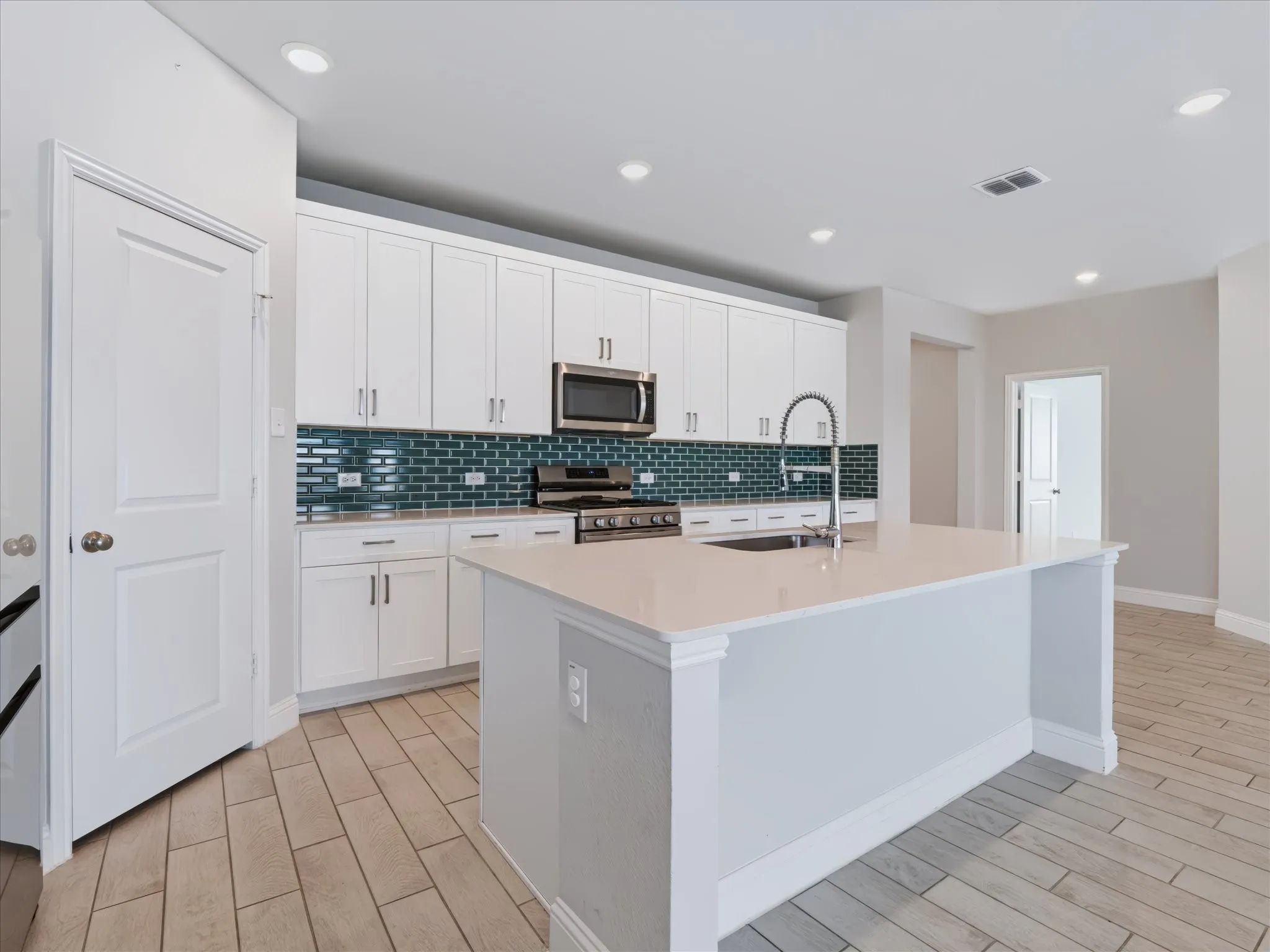 Single Family Residence For Rent in Collin County , 1608 Barnwood Trace, Weston, Texas 75009, 4 Bedroom, 3 Bathroom, 2 Garage spaces, 2,157 Sqft, built in 2025, mls#21392842, Real Estate Agent in Weston, Homes For Rent in Collin county, Homes For Rent in Weston, Realtor in Weston Texas, Real Estate Brokerage Independent Realty Texas, Luminita Cordes Realtor