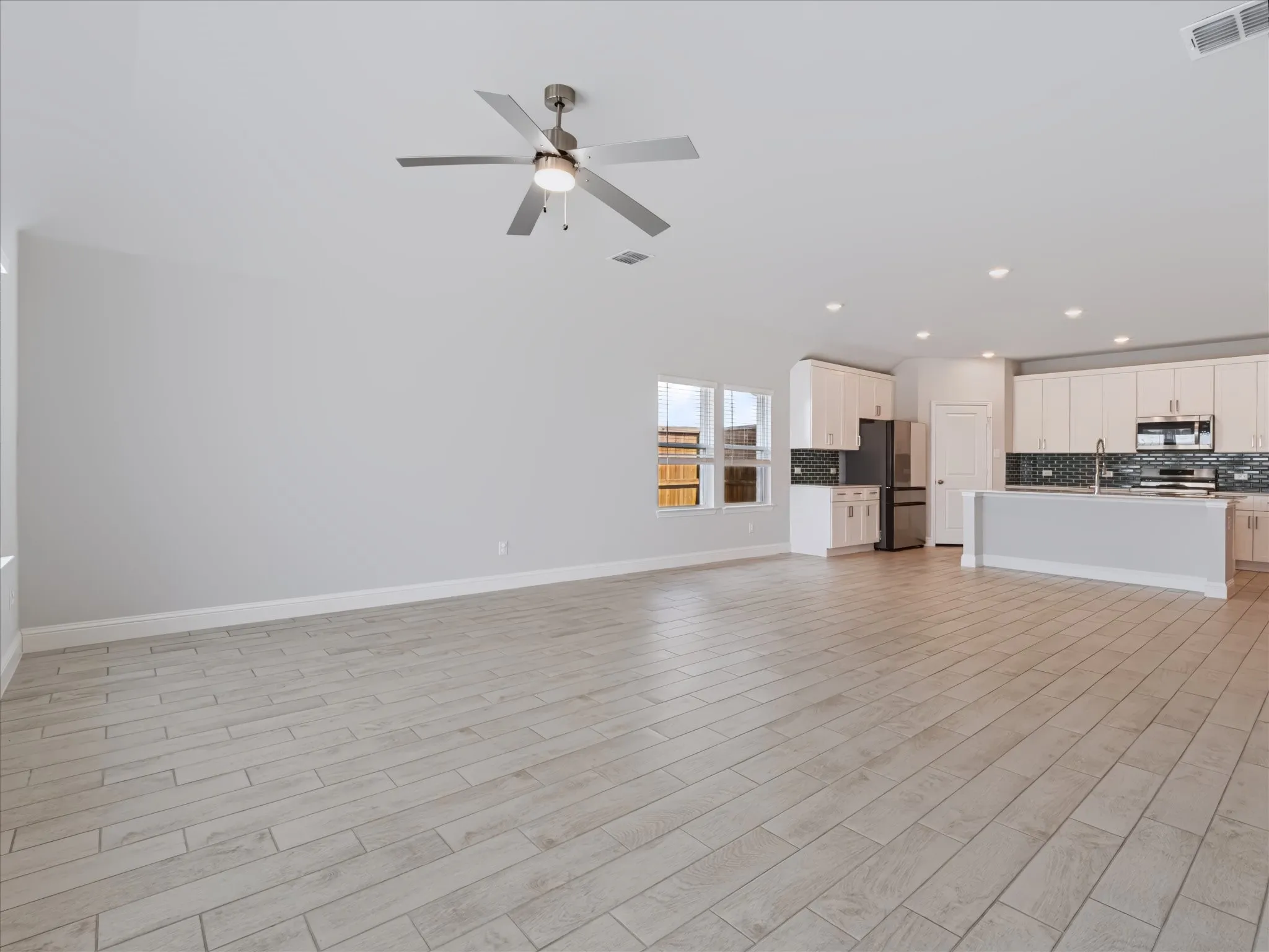 Single Family Residence For Rent in Collin County , 1608 Barnwood Trace, Weston, Texas 75009, 4 Bedroom, 3 Bathroom, 2 Garage spaces, 2,157 Sqft, built in 2025, mls#21392842, Real Estate Agent in Weston, Homes For Rent in Collin county, Homes For Rent in Weston, Realtor in Weston Texas, Real Estate Brokerage Independent Realty Texas, Luminita Cordes Realtor