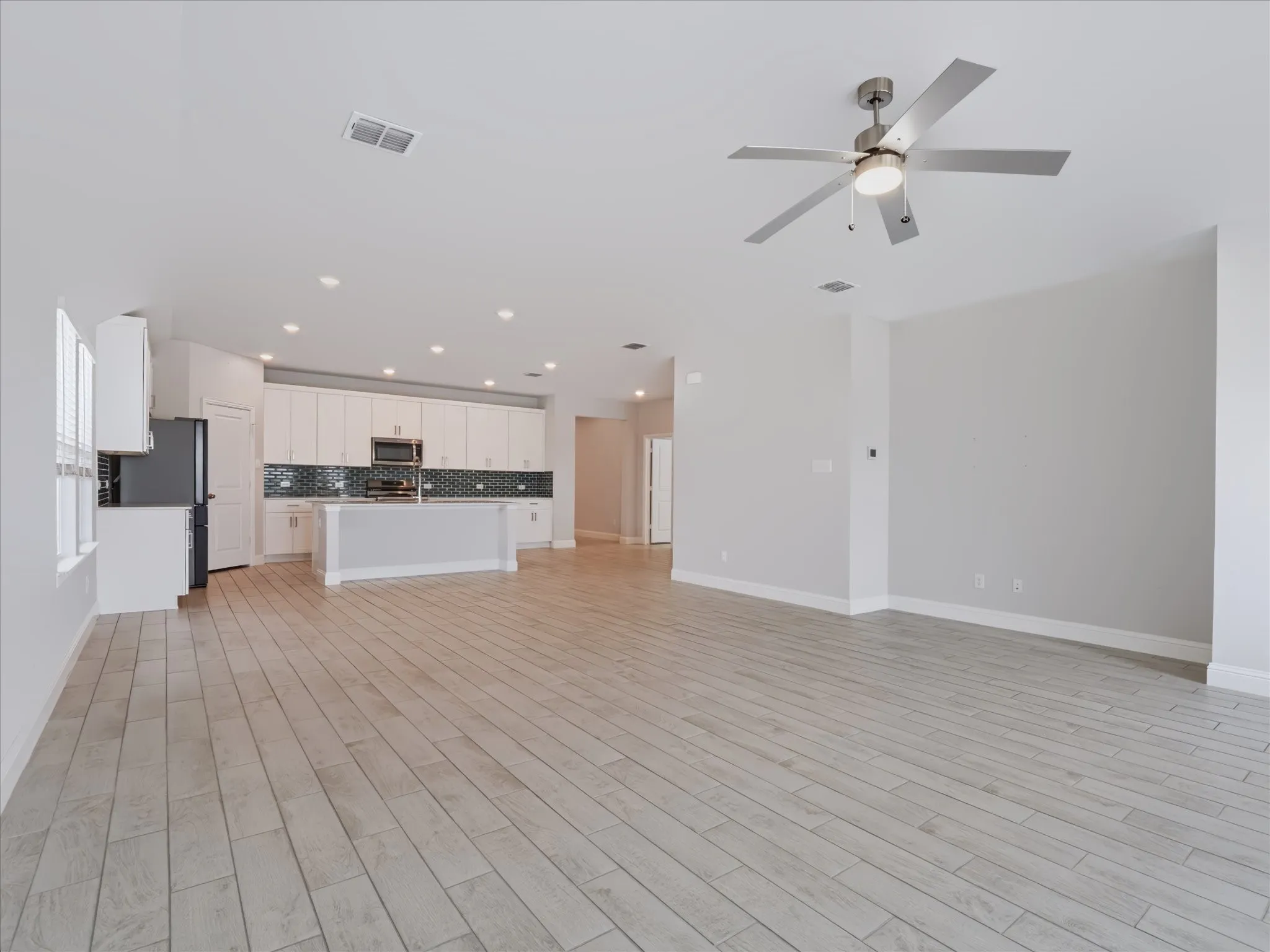 Single Family Residence For Rent in Collin County , 1608 Barnwood Trace, Weston, Texas 75009, 4 Bedroom, 3 Bathroom, 2 Garage spaces, 2,157 Sqft, built in 2025, mls#21392842, Real Estate Agent in Weston, Homes For Rent in Collin county, Homes For Rent in Weston, Realtor in Weston Texas, Real Estate Brokerage Independent Realty Texas, Luminita Cordes Realtor