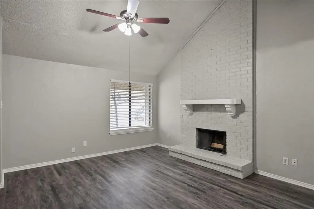 Single Family Residence For Rent in Tarrant County , 3505 Rush Springs Drive, Arlington, Texas 76016, 4 Bedroom, 2 Bathroom, 2 Garage spaces, 1,626 Sqft, built in 1980, mls#21391807, Real Estate Agent in Arlington, Homes For Rent in Tarrant county, Homes For Rent in Arlington, Realtor in Arlington Texas, Real Estate Brokerage Independent Realty Texas, Luminita Cordes Realtor