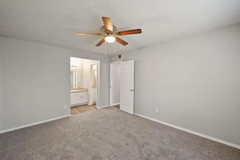 Single Family Residence For Rent in Tarrant County , 3505 Rush Springs Drive, Arlington, Texas 76016, 4 Bedroom, 2 Bathroom, 2 Garage spaces, 1,626 Sqft, built in 1980, mls#21391807, Real Estate Agent in Arlington, Homes For Rent in Tarrant county, Homes For Rent in Arlington, Realtor in Arlington Texas, Real Estate Brokerage Independent Realty Texas, Luminita Cordes Realtor