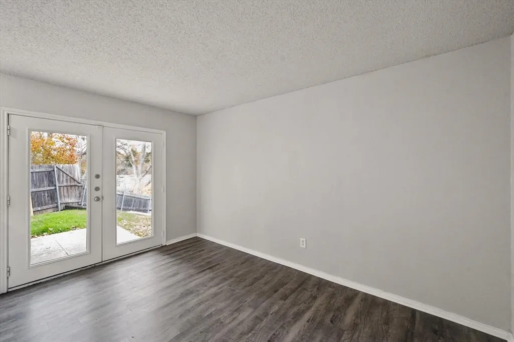 Single Family Residence For Rent in Tarrant County , 3505 Rush Springs Drive, Arlington, Texas 76016, 4 Bedroom, 2 Bathroom, 2 Garage spaces, 1,626 Sqft, built in 1980, mls#21391807, Real Estate Agent in Arlington, Homes For Rent in Tarrant county, Homes For Rent in Arlington, Realtor in Arlington Texas, Real Estate Brokerage Independent Realty Texas, Luminita Cordes Realtor