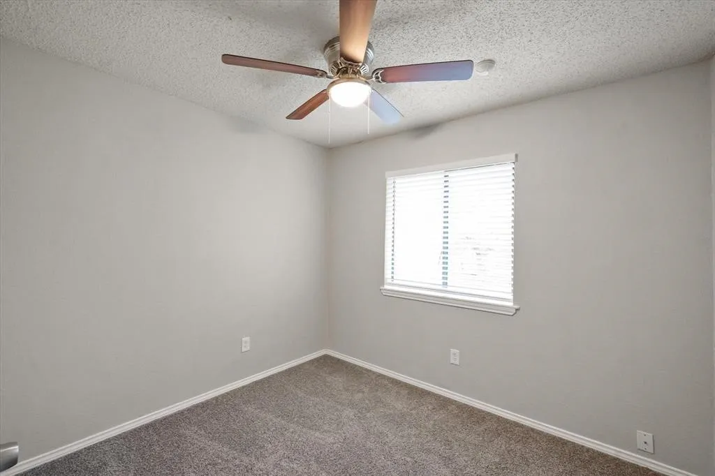 Single Family Residence For Rent in Tarrant County , 3505 Rush Springs Drive, Arlington, Texas 76016, 4 Bedroom, 2 Bathroom, 2 Garage spaces, 1,626 Sqft, built in 1980, mls#21391807, Real Estate Agent in Arlington, Homes For Rent in Tarrant county, Homes For Rent in Arlington, Realtor in Arlington Texas, Real Estate Brokerage Independent Realty Texas, Luminita Cordes Realtor