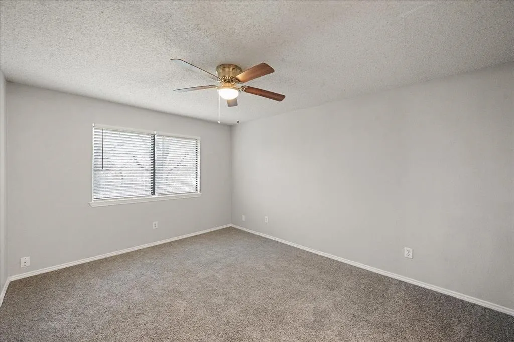 Single Family Residence For Rent in Tarrant County , 3505 Rush Springs Drive, Arlington, Texas 76016, 4 Bedroom, 2 Bathroom, 2 Garage spaces, 1,626 Sqft, built in 1980, mls#21391807, Real Estate Agent in Arlington, Homes For Rent in Tarrant county, Homes For Rent in Arlington, Realtor in Arlington Texas, Real Estate Brokerage Independent Realty Texas, Luminita Cordes Realtor