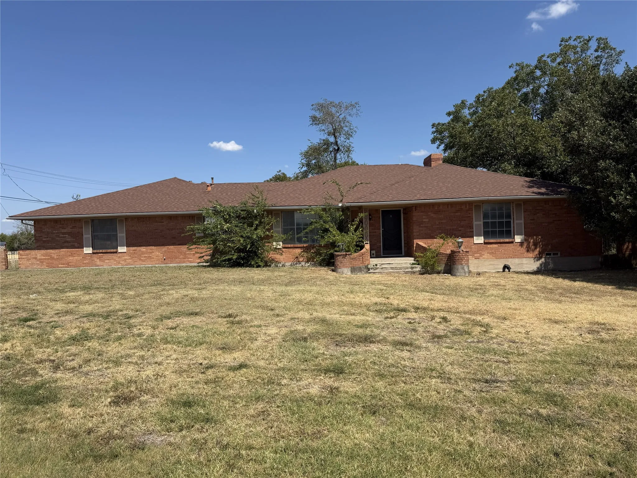 Single Family Residence For Rent in Rockwall County , 2974 State Highway 66, Fate, Texas 75087, 3 Bedroom, 3 Bathroom, Garage spaces, 3,335 Sqft, built in 1975, mls#21392882, Real Estate Agent in Fate, Homes For Rent in Rockwall county, Homes For Rent in Fate, Realtor in Fate Texas, Real Estate Brokerage Independent Realty Texas, Luminita Cordes Realtor