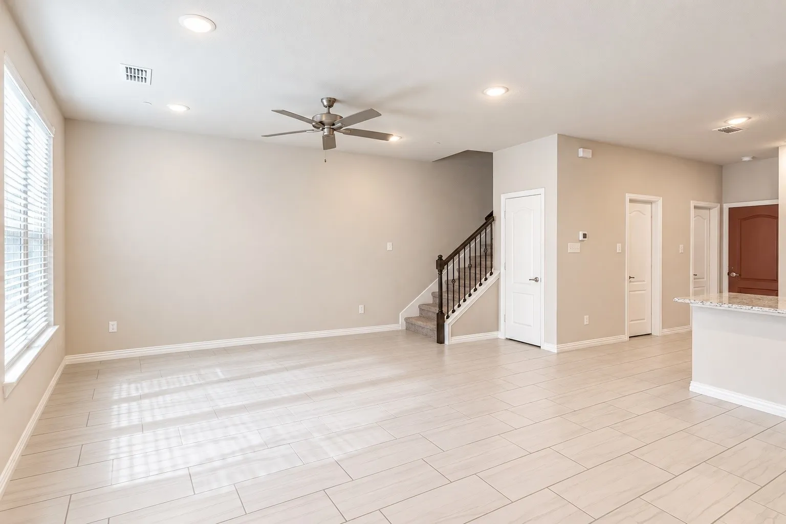 Townhouse For Sale in Denton County , 3517 Cricket Drive, Denton, Texas 76207, 3 Bedroom, 3 Bathroom, 2 Garage spaces, 1,723 Sqft, built in 2020, mls#21392797, Real Estate Agent in Denton, Homes For Sale in Denton county, Homes For Sale in Denton, Realtor in Denton Texas, Real Estate Brokerage Independent Realty Texas, Luminita Cordes Realtor