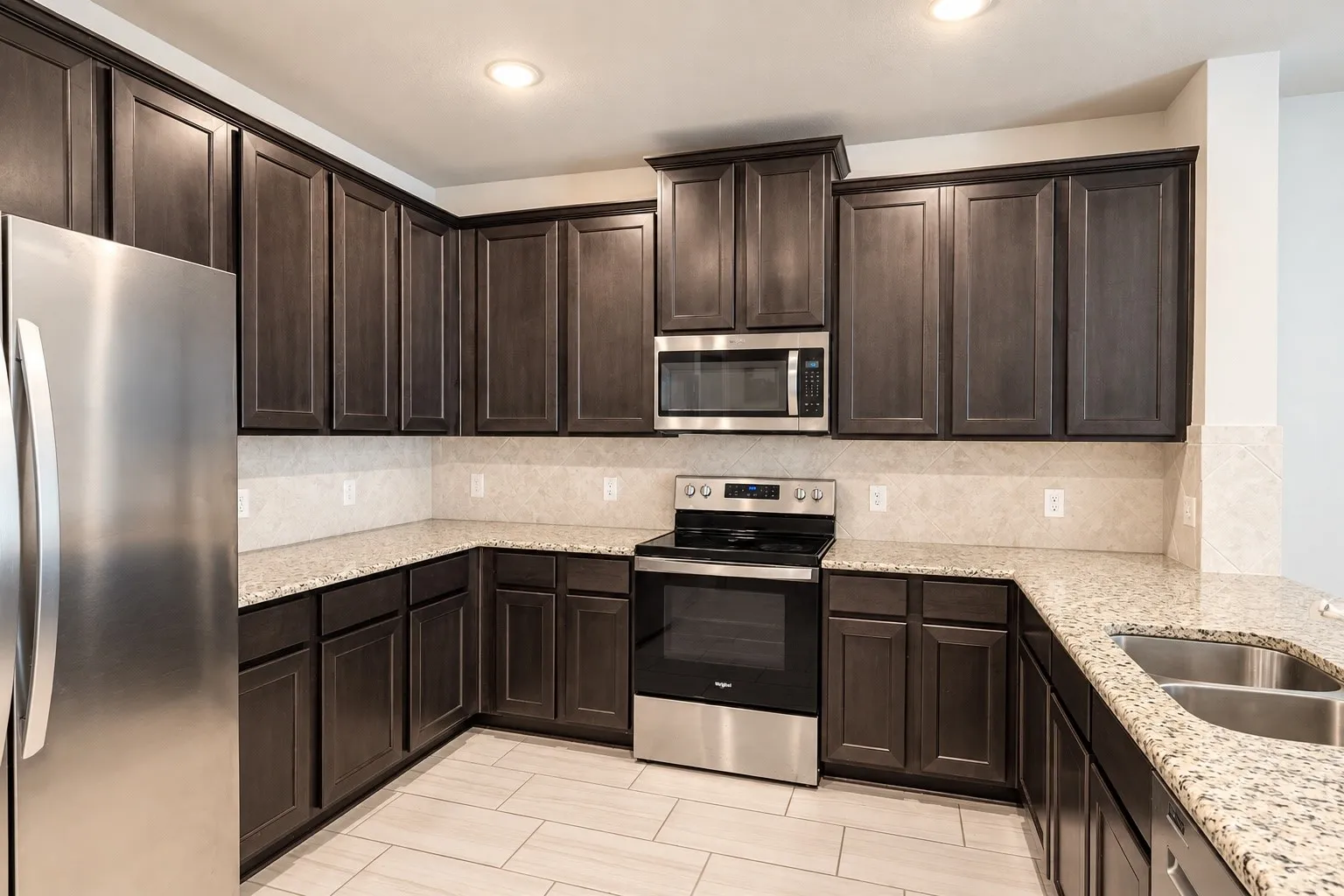 Townhouse For Sale in Denton County , 3517 Cricket Drive, Denton, Texas 76207, 3 Bedroom, 3 Bathroom, 2 Garage spaces, 1,723 Sqft, built in 2020, mls#21392797, Real Estate Agent in Denton, Homes For Sale in Denton county, Homes For Sale in Denton, Realtor in Denton Texas, Real Estate Brokerage Independent Realty Texas, Luminita Cordes Realtor