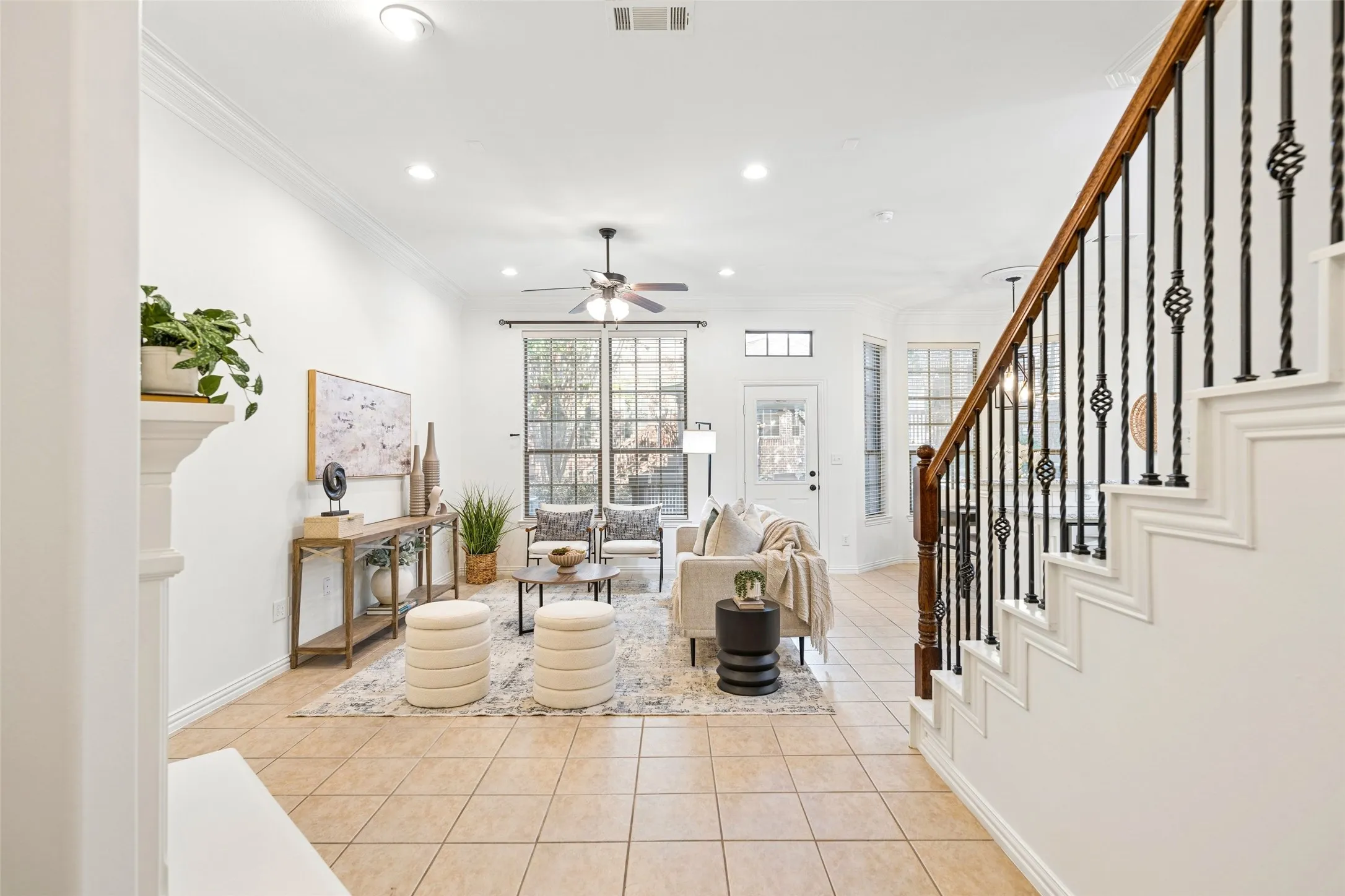 Condominium For Sale in Tarrant County , 2190 Mc Pherson Drive, Grapevine, Texas 76051, 2 Bedroom, 3 Bathroom, 1 Garage spaces, 1,541 Sqft, built in 2004, mls#21392385, Real Estate Agent in Grapevine, Homes For Sale in Tarrant county, Homes For Sale in Grapevine, Realtor in Grapevine Texas, Real Estate Brokerage Independent Realty Texas, Luminita Cordes Realtor