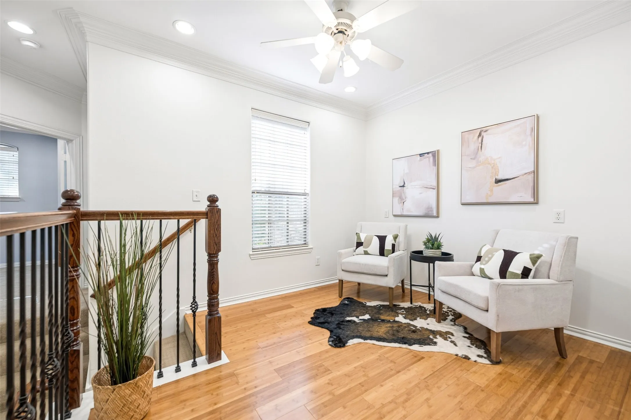 Condominium For Sale in Tarrant County , 2190 Mc Pherson Drive, Grapevine, Texas 76051, 2 Bedroom, 3 Bathroom, 1 Garage spaces, 1,541 Sqft, built in 2004, mls#21392385, Real Estate Agent in Grapevine, Homes For Sale in Tarrant county, Homes For Sale in Grapevine, Realtor in Grapevine Texas, Real Estate Brokerage Independent Realty Texas, Luminita Cordes Realtor