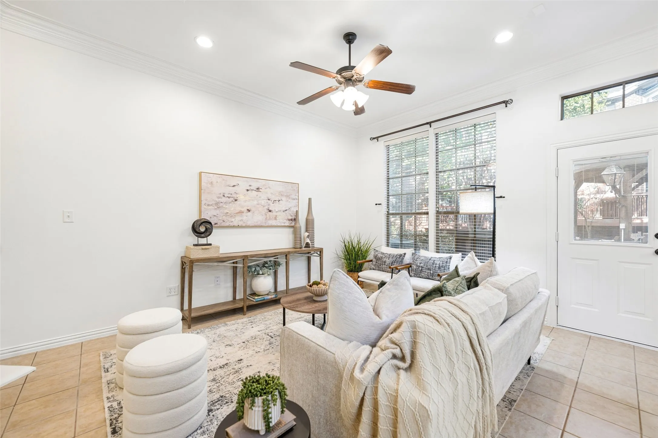 Condominium For Sale in Tarrant County , 2190 Mc Pherson Drive, Grapevine, Texas 76051, 2 Bedroom, 3 Bathroom, 1 Garage spaces, 1,541 Sqft, built in 2004, mls#21392385, Real Estate Agent in Grapevine, Homes For Sale in Tarrant county, Homes For Sale in Grapevine, Realtor in Grapevine Texas, Real Estate Brokerage Independent Realty Texas, Luminita Cordes Realtor