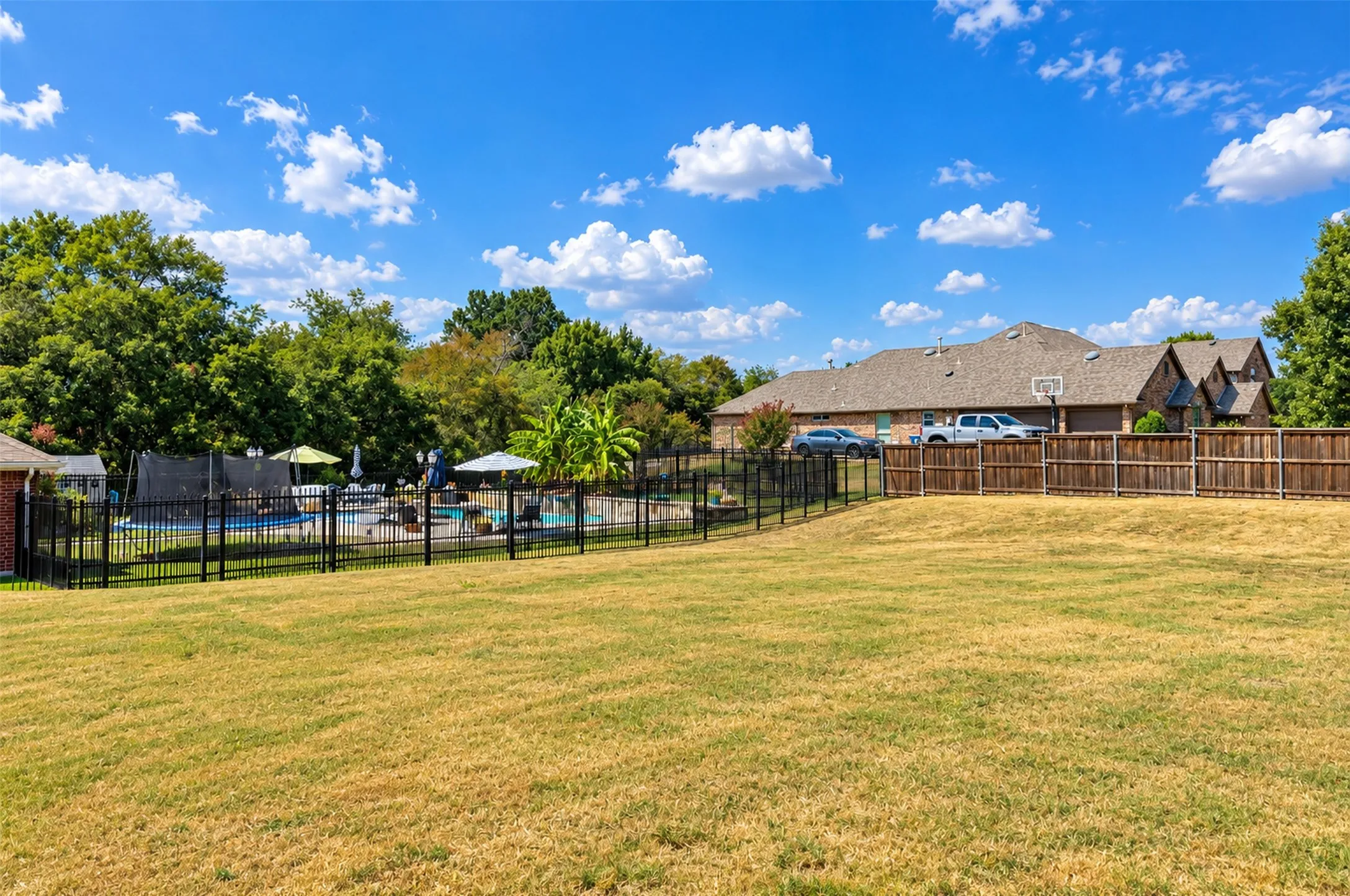 Single Family Residence For Rent in Dallas County , 4205 Jasper Court, Rowlett, Texas 75088, 4 Bedroom, 3 Bathroom, 2 Garage spaces, 2,406 Sqft, built in 2002, mls#21392896, Real Estate Agent in Rowlett, Homes For Rent in Dallas county, Homes For Rent in Rowlett, Realtor in Rowlett Texas, Real Estate Brokerage Independent Realty Texas, Luminita Cordes Realtor