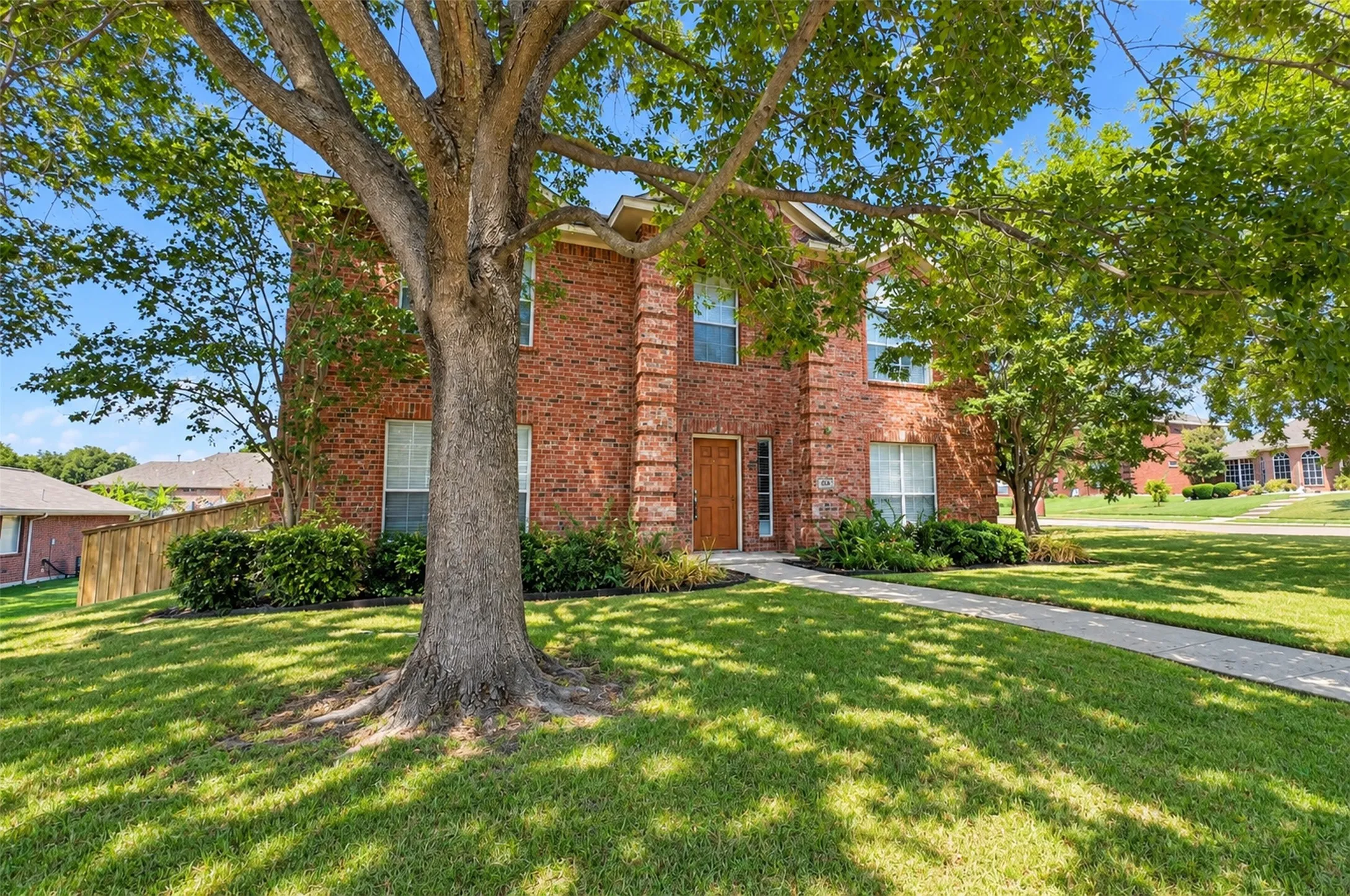 Single Family Residence For Rent