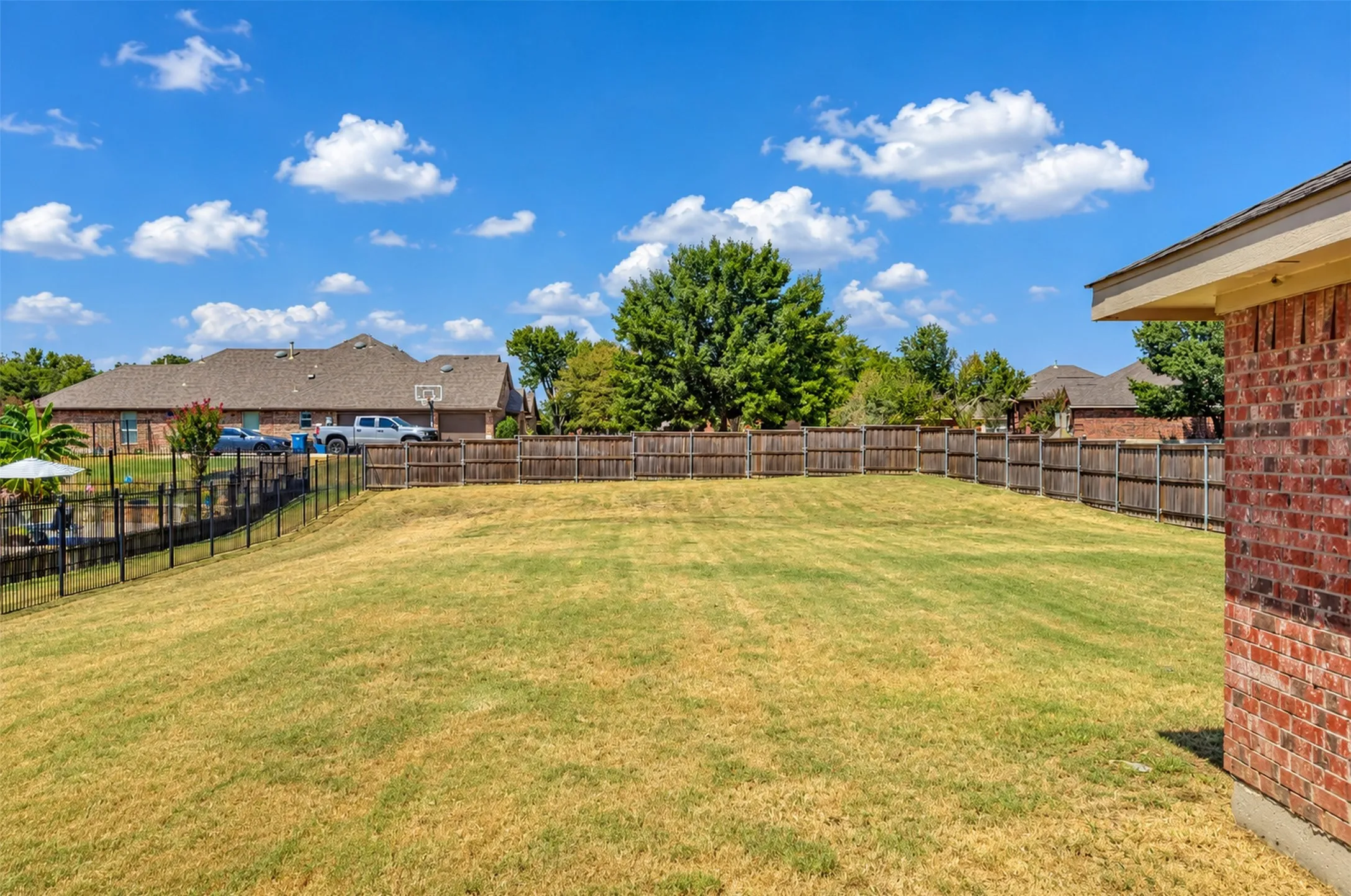 Single Family Residence For Rent in Dallas County , 4205 Jasper Court, Rowlett, Texas 75088, 4 Bedroom, 3 Bathroom, 2 Garage spaces, 2,406 Sqft, built in 2002, mls#21392896, Real Estate Agent in Rowlett, Homes For Rent in Dallas county, Homes For Rent in Rowlett, Realtor in Rowlett Texas, Real Estate Brokerage Independent Realty Texas, Luminita Cordes Realtor