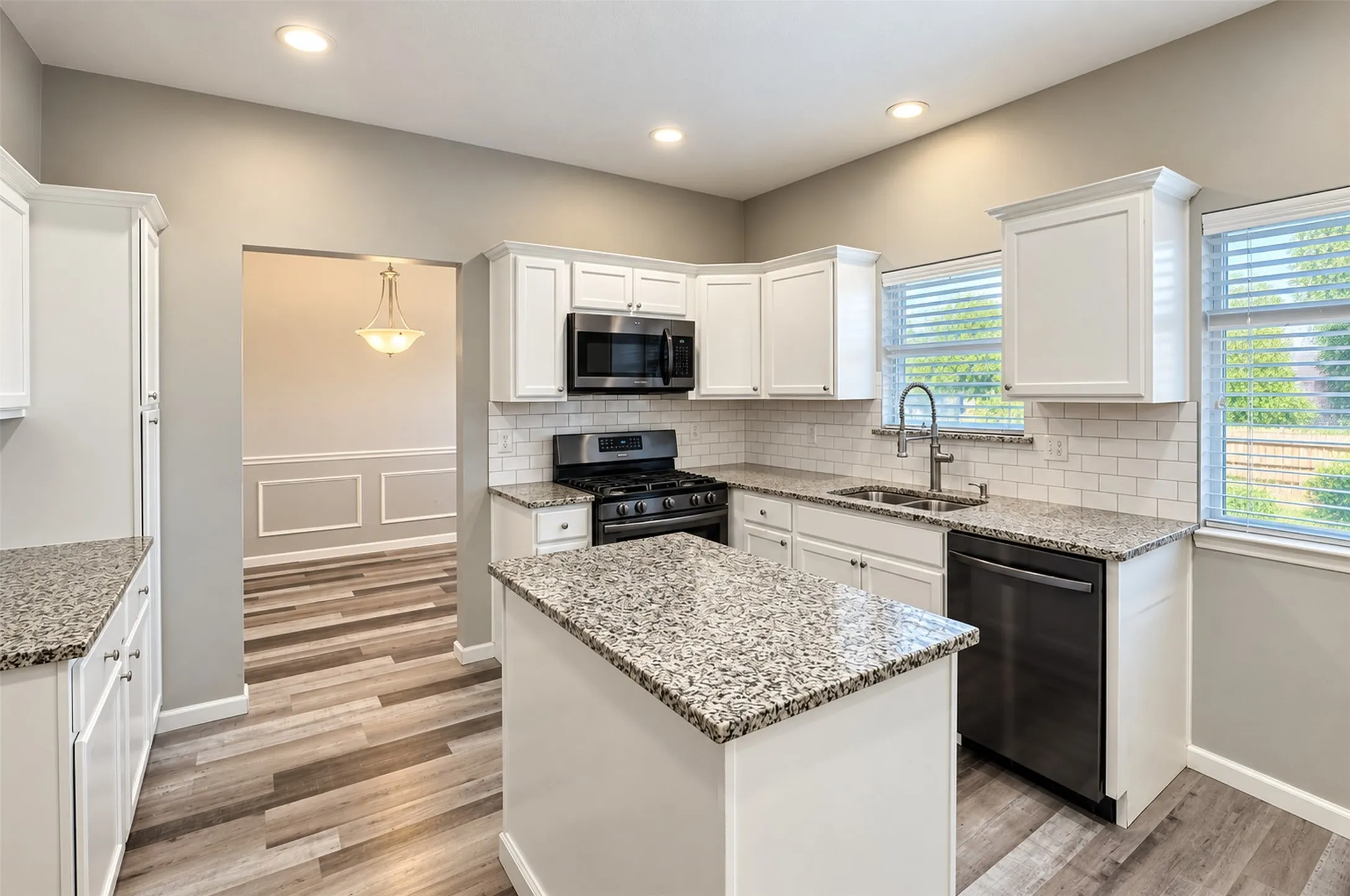Single Family Residence For Rent in Dallas County , 4205 Jasper Court, Rowlett, Texas 75088, 4 Bedroom, 3 Bathroom, 2 Garage spaces, 2,406 Sqft, built in 2002, mls#21392896, Real Estate Agent in Rowlett, Homes For Rent in Dallas county, Homes For Rent in Rowlett, Realtor in Rowlett Texas, Real Estate Brokerage Independent Realty Texas, Luminita Cordes Realtor