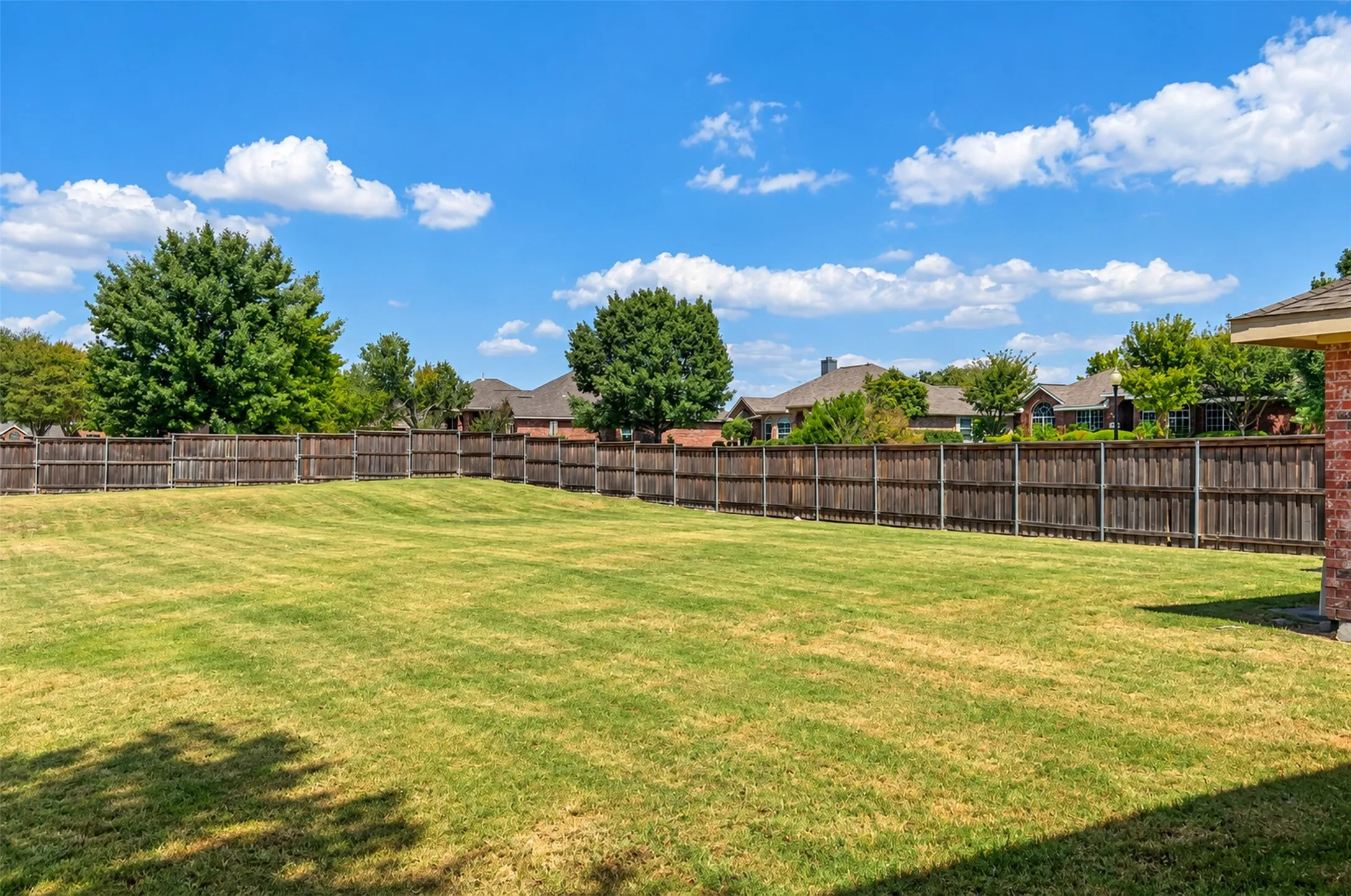 Single Family Residence For Rent in Dallas County , 4205 Jasper Court, Rowlett, Texas 75088, 4 Bedroom, 3 Bathroom, 2 Garage spaces, 2,406 Sqft, built in 2002, mls#21392896, Real Estate Agent in Rowlett, Homes For Rent in Dallas county, Homes For Rent in Rowlett, Realtor in Rowlett Texas, Real Estate Brokerage Independent Realty Texas, Luminita Cordes Realtor