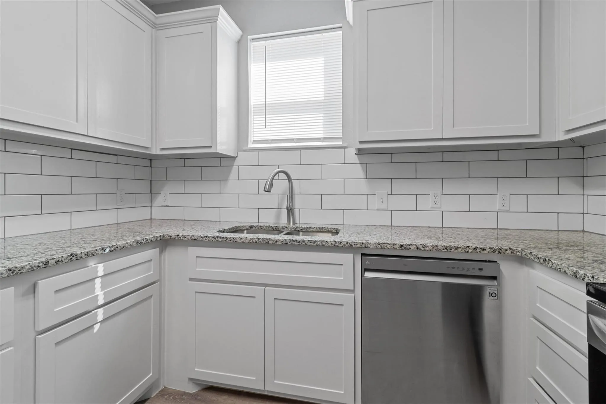 Duplex For Rent in Grayson County , 525-527 E Ball Street 525, Tom Bean, Texas 75489, 3 Bedroom, 3 Bathroom, Garage spaces, 1,424 Sqft, built in 2023, mls#21392903, Real Estate Agent in Tom Bean, Homes For Rent in Grayson county, Homes For Rent in Tom Bean, Realtor in Tom Bean Texas, Real Estate Brokerage Independent Realty Texas, Luminita Cordes Realtor