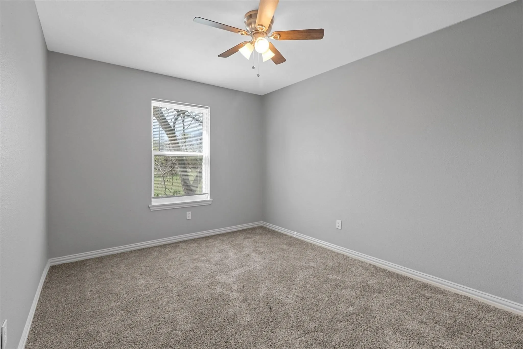 Duplex For Rent in Grayson County , 525-527 E Ball Street 525, Tom Bean, Texas 75489, 3 Bedroom, 3 Bathroom, Garage spaces, 1,424 Sqft, built in 2023, mls#21392903, Real Estate Agent in Tom Bean, Homes For Rent in Grayson county, Homes For Rent in Tom Bean, Realtor in Tom Bean Texas, Real Estate Brokerage Independent Realty Texas, Luminita Cordes Realtor