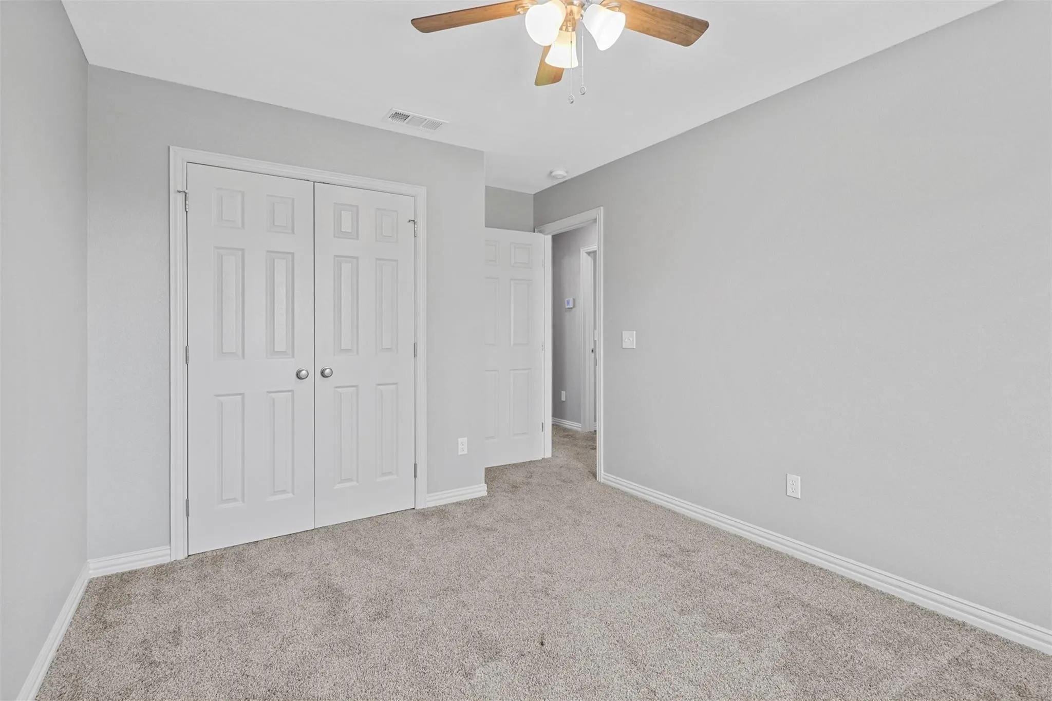 Duplex For Rent in Grayson County , 525-527 E Ball Street 525, Tom Bean, Texas 75489, 3 Bedroom, 3 Bathroom, Garage spaces, 1,424 Sqft, built in 2023, mls#21392903, Real Estate Agent in Tom Bean, Homes For Rent in Grayson county, Homes For Rent in Tom Bean, Realtor in Tom Bean Texas, Real Estate Brokerage Independent Realty Texas, Luminita Cordes Realtor
