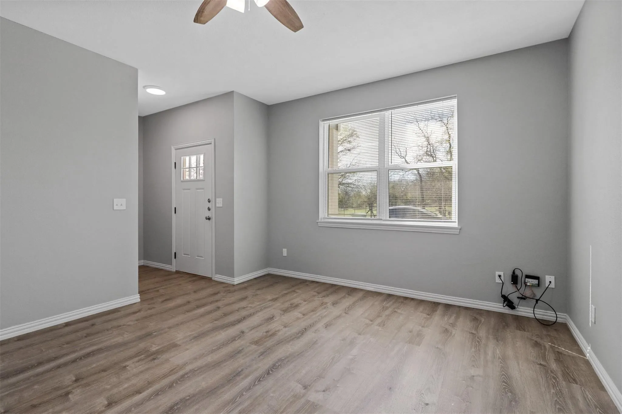Duplex For Rent in Grayson County , 525-527 E Ball Street 525, Tom Bean, Texas 75489, 3 Bedroom, 3 Bathroom, Garage spaces, 1,424 Sqft, built in 2023, mls#21392903, Real Estate Agent in Tom Bean, Homes For Rent in Grayson county, Homes For Rent in Tom Bean, Realtor in Tom Bean Texas, Real Estate Brokerage Independent Realty Texas, Luminita Cordes Realtor