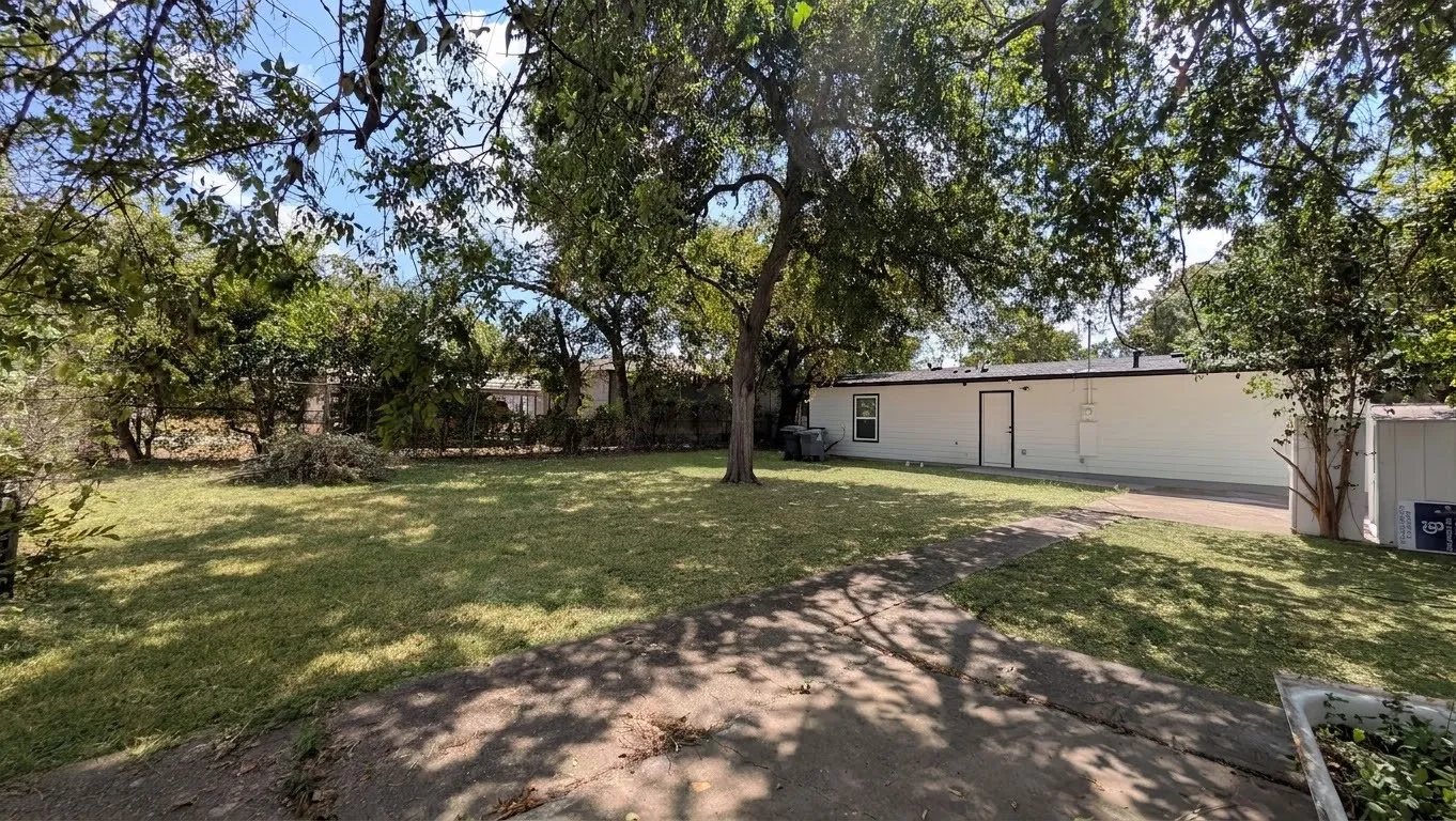 Good size backyard.