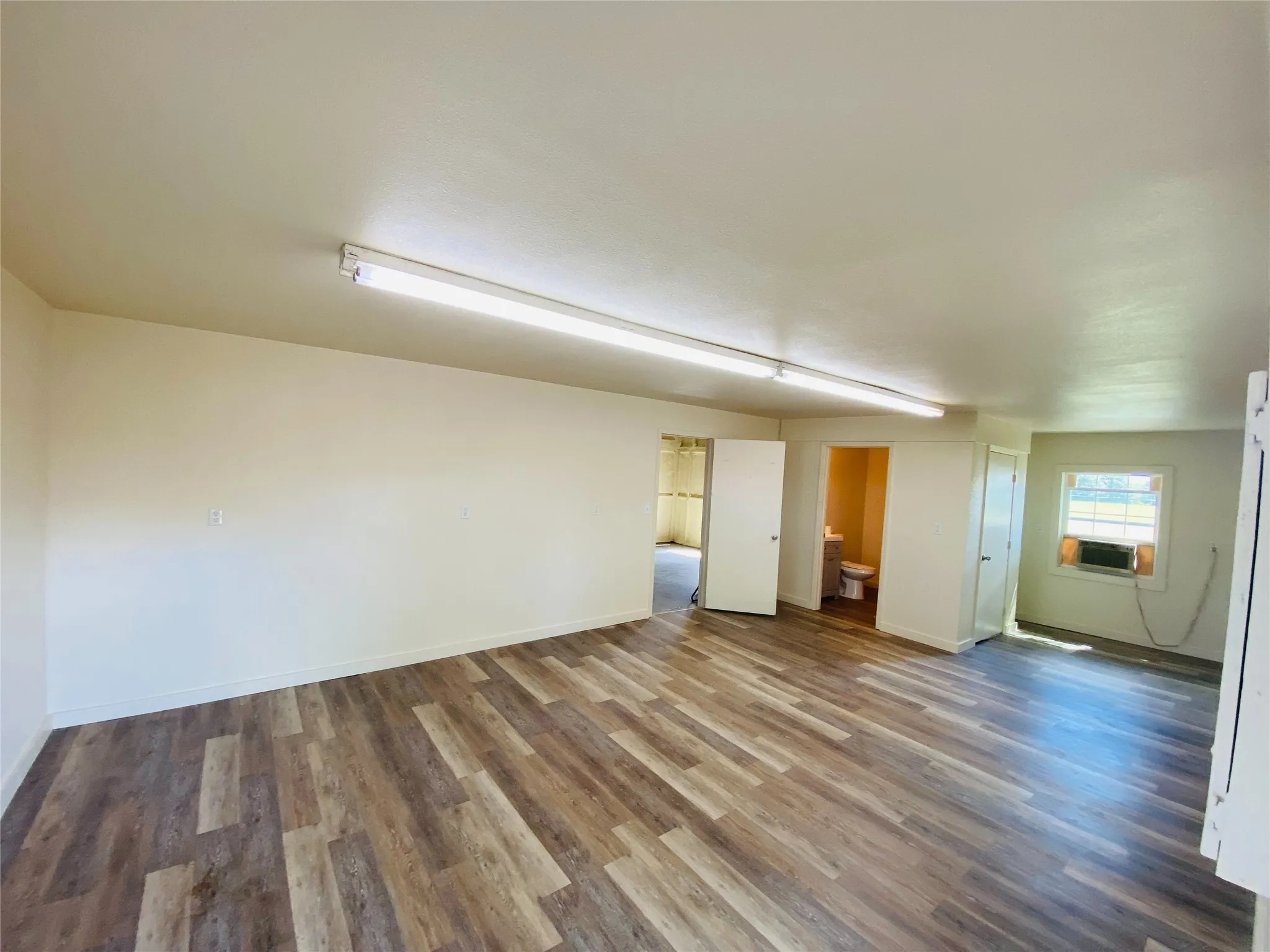Office For Rent in Fannin County , 1050 Fm 273, Bonham, Texas 75418, 0, 0, Garage spaces, 0 Sqft, built in 1990, mls#21392905, Real Estate Agent in Bonham, Homes For Rent in Fannin county, Homes For Rent in Bonham, Realtor in Bonham Texas, Real Estate Brokerage Independent Realty Texas, Luminita Cordes Realtor