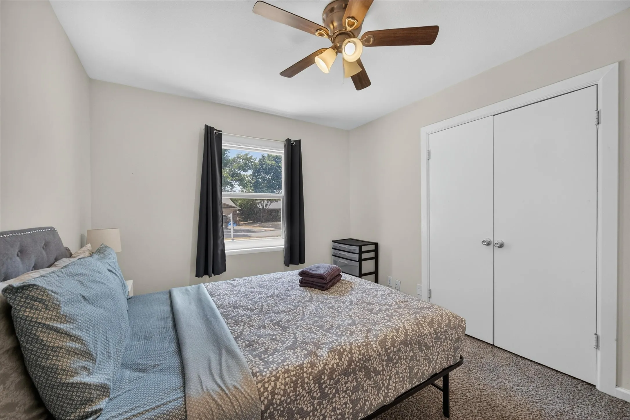 Recessed window with exterior scenery
