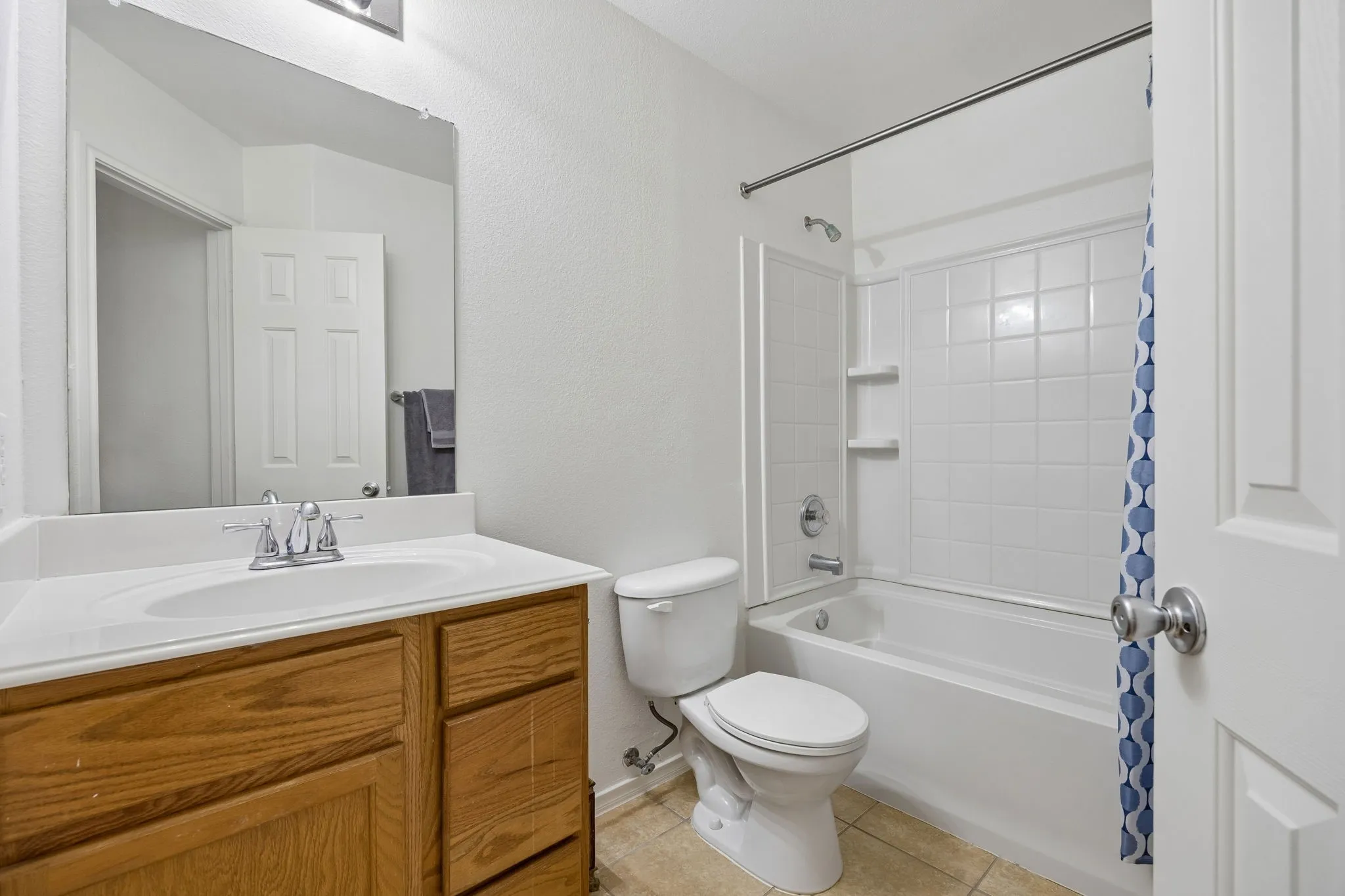 Townhouse For Sale in Collin County , 10187 Summit Run Drive, Frisco, Texas 75035, 3 Bedroom, 3 Bathroom, 2 Garage spaces, 1,706 Sqft, built in 2005, mls#21380304, Real Estate Agent in Frisco, Homes For Sale in Collin county, Homes For Sale in Frisco, Realtor in Frisco Texas, Real Estate Brokerage Independent Realty Texas, Luminita Cordes Realtor