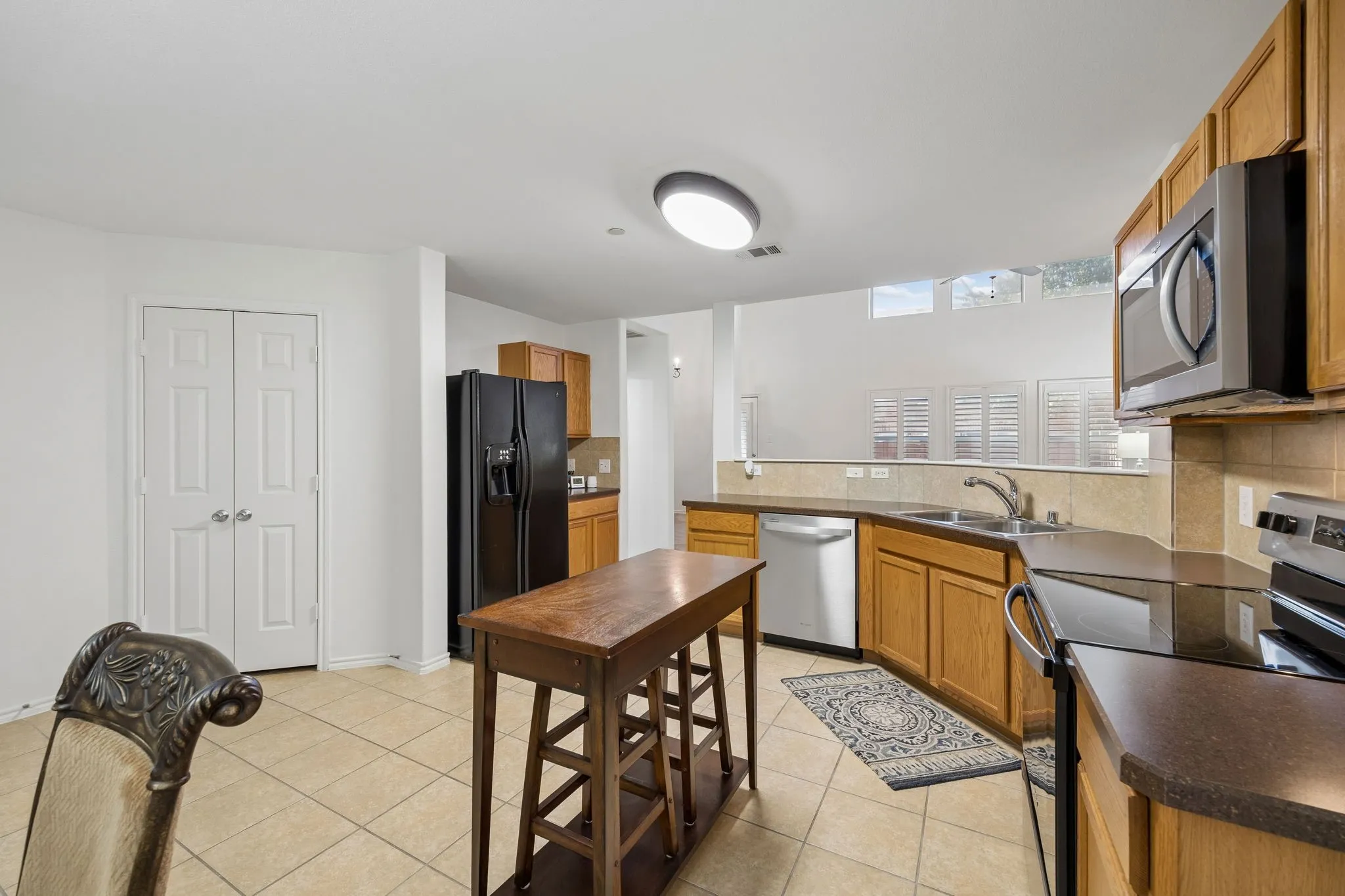 Townhouse For Sale in Collin County , 10187 Summit Run Drive, Frisco, Texas 75035, 3 Bedroom, 3 Bathroom, 2 Garage spaces, 1,706 Sqft, built in 2005, mls#21380304, Real Estate Agent in Frisco, Homes For Sale in Collin county, Homes For Sale in Frisco, Realtor in Frisco Texas, Real Estate Brokerage Independent Realty Texas, Luminita Cordes Realtor