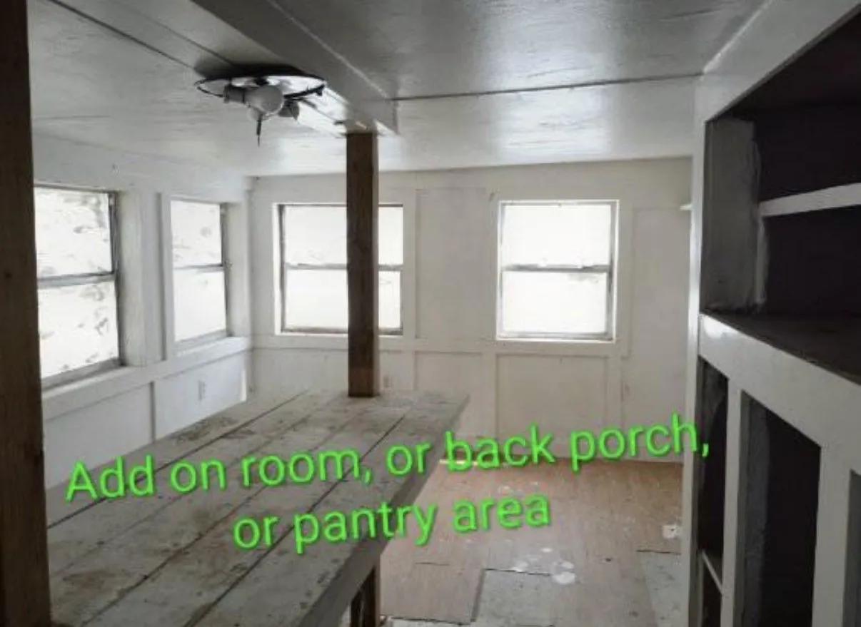 Mobile Home For Sale in San Jacinto County , 500 Mary Drive, Huntsville, Texas 77320, 3 Bedroom, 2 Bathroom, Garage spaces, 1,216 Sqft, built in 1995, mls#21392933, Real Estate Agent in Huntsville, Homes For Sale in San Jacinto county, Homes For Sale in Huntsville, Realtor in Huntsville Texas, Real Estate Brokerage Independent Realty Texas, Luminita Cordes Realtor