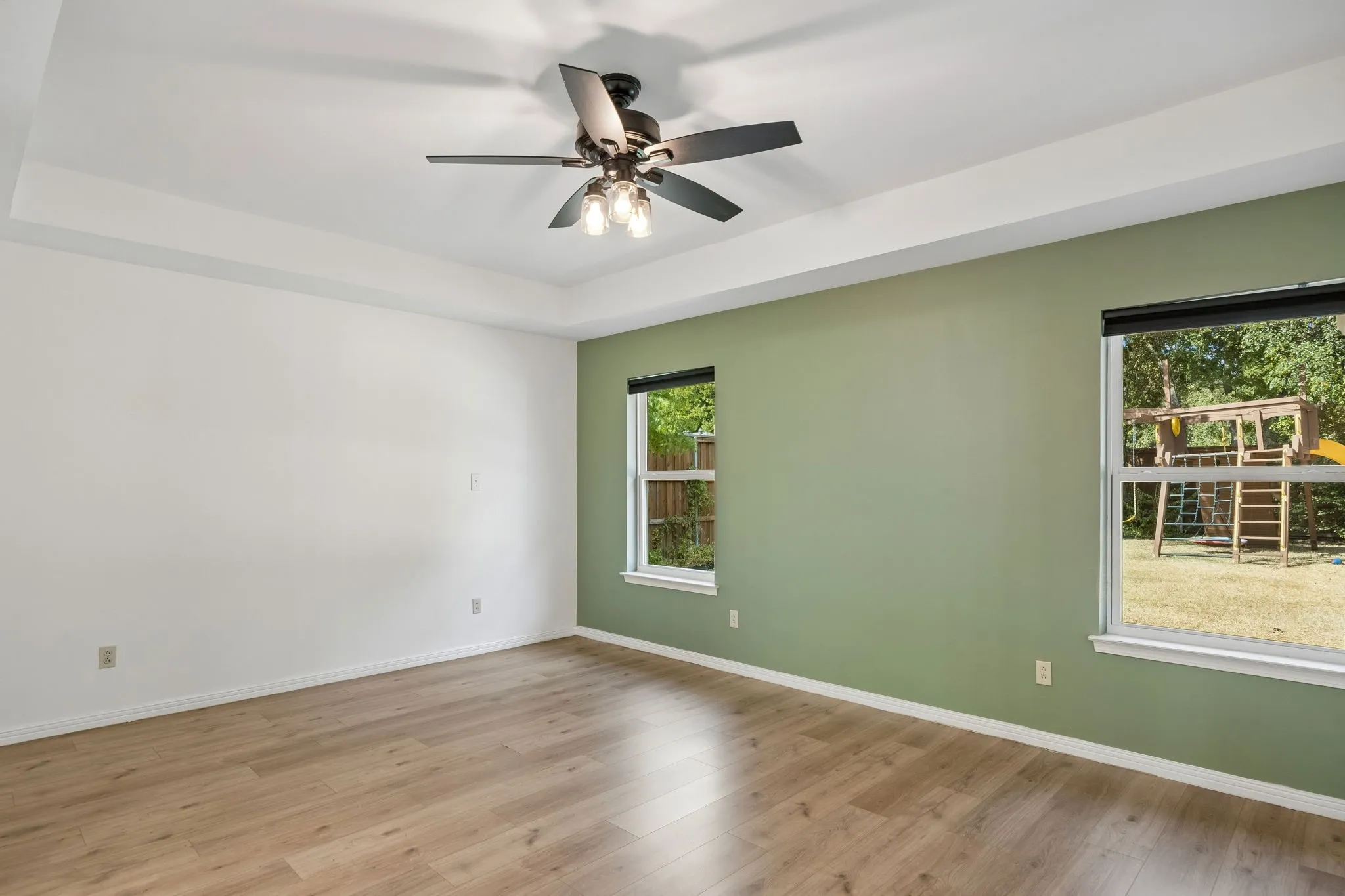 Single Family Residence For Sale in Dallas County , 10123 Candlebrook Drive, Dallas, Texas 75243, 4 Bedroom, 3 Bathroom, 2 Garage spaces, 2,587 Sqft, built in 1984, mls#21392345, Real Estate Agent in Dallas, Homes For Sale in Dallas county, Homes For Sale in Dallas, Realtor in Dallas Texas, Real Estate Brokerage Independent Realty Texas, Luminita Cordes Realtor