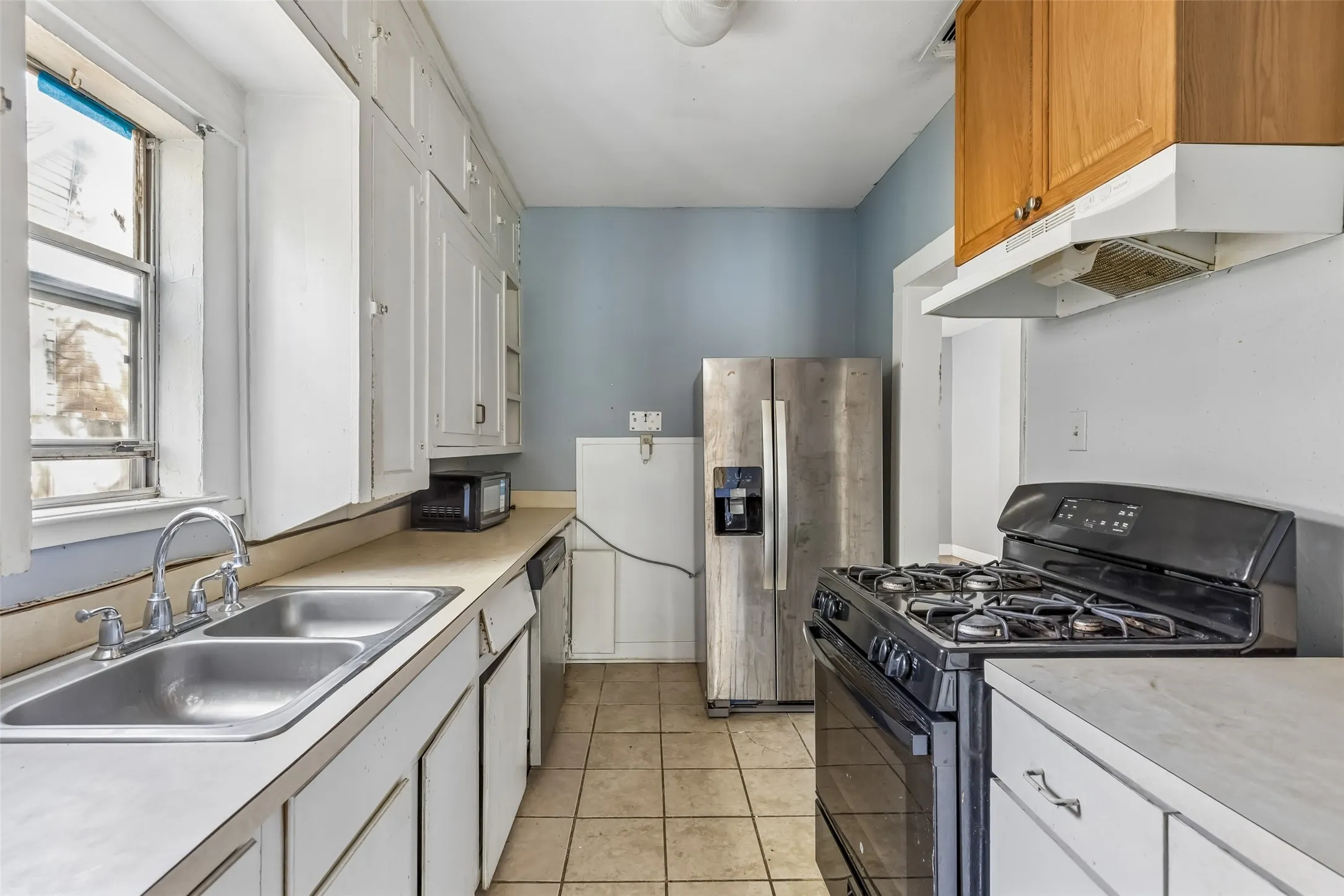 Single Family Residence For Sale in Denton County , 503 W Sycamore Street, Denton, Texas 76201, 4 Bedroom, 2 Bathroom, Garage spaces, 1,224 Sqft, built in 1958, mls#21384569, Real Estate Agent in Denton, Homes For Sale in Denton county, Homes For Sale in Denton, Realtor in Denton Texas, Real Estate Brokerage Independent Realty Texas, Luminita Cordes Realtor