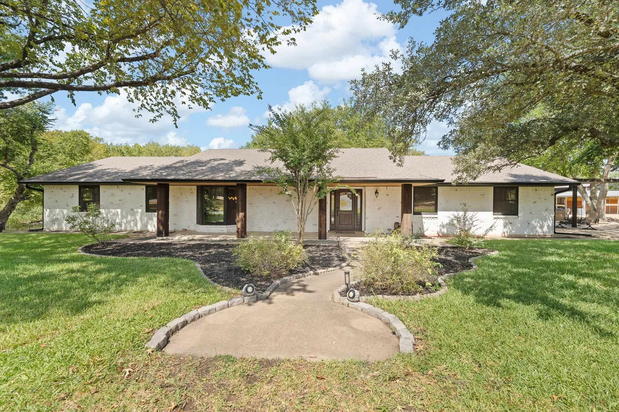 Hello curb appeal!