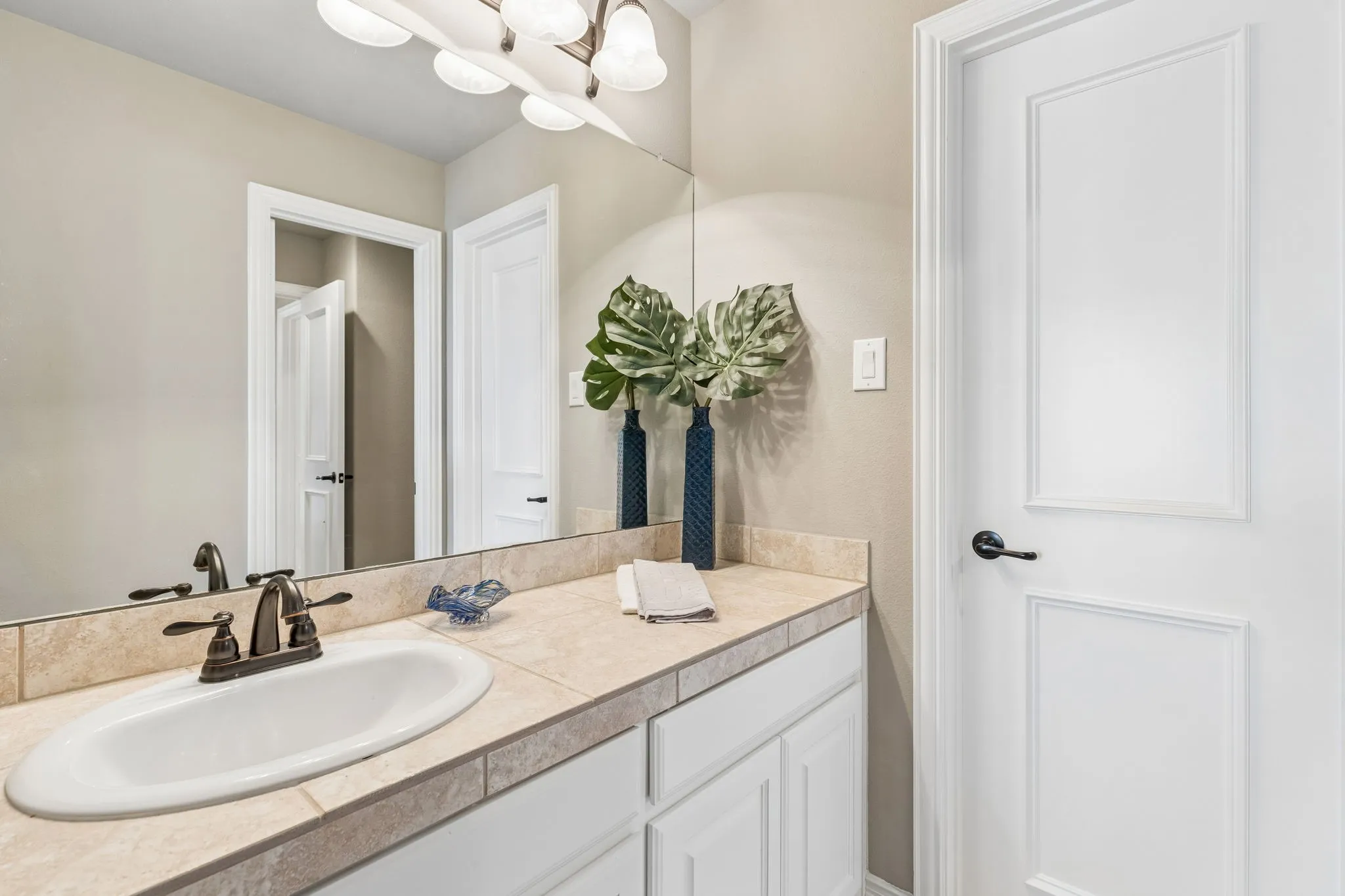 Single Family Residence For Sale in Collin County , 1530 Stillhouse Hollow Drive, Prosper, Texas 75078, 4 Bedroom, 5 Bathroom, 3 Garage spaces, 4,002 Sqft, built in 2014, mls#21391507, Real Estate Agent in Prosper, Homes For Sale in Collin county, Homes For Sale in Prosper, Realtor in Prosper Texas, Real Estate Brokerage Independent Realty Texas, Luminita Cordes Realtor