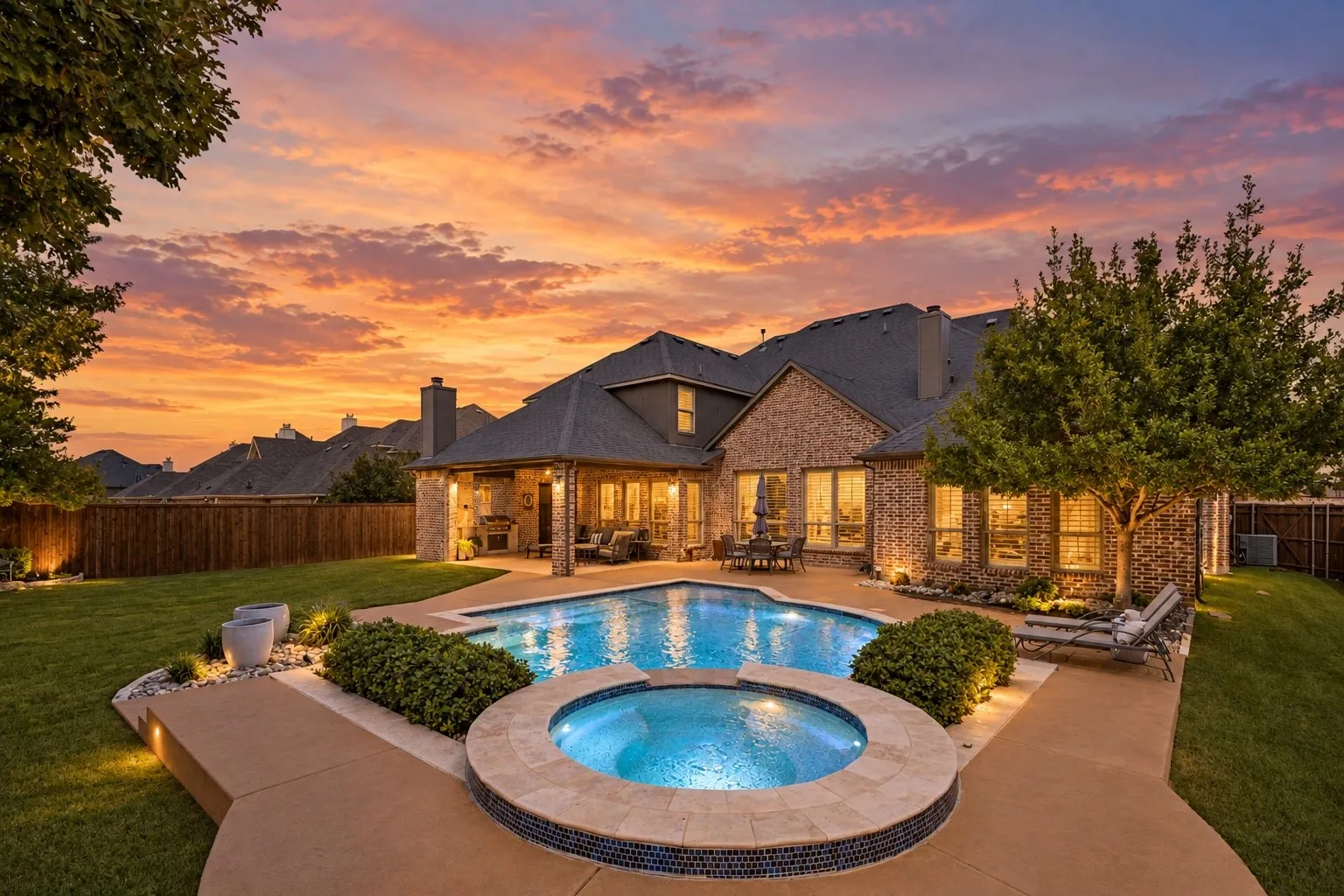 Single Family Residence For Sale in Collin County , 1530 Stillhouse Hollow Drive, Prosper, Texas 75078, 4 Bedroom, 5 Bathroom, 3 Garage spaces, 4,002 Sqft, built in 2014, mls#21391507, Real Estate Agent in Prosper, Homes For Sale in Collin county, Homes For Sale in Prosper, Realtor in Prosper Texas, Real Estate Brokerage Independent Realty Texas, Luminita Cordes Realtor